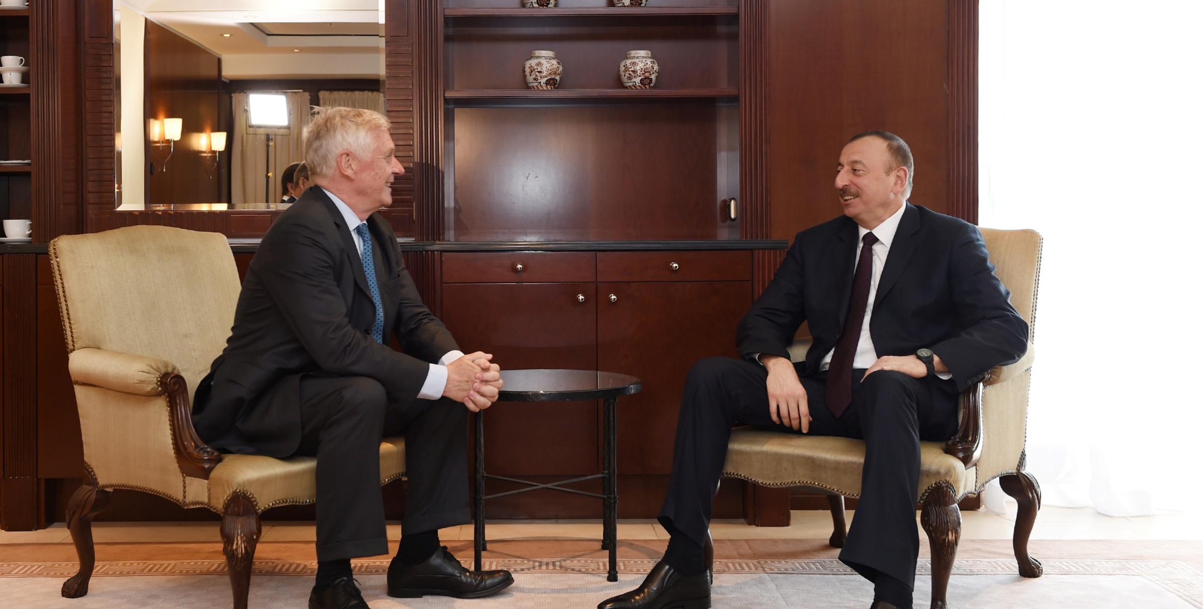 Состоялась встреча Ильхама Алиева с председателем правления и членами Германо-Азербайджанского форума