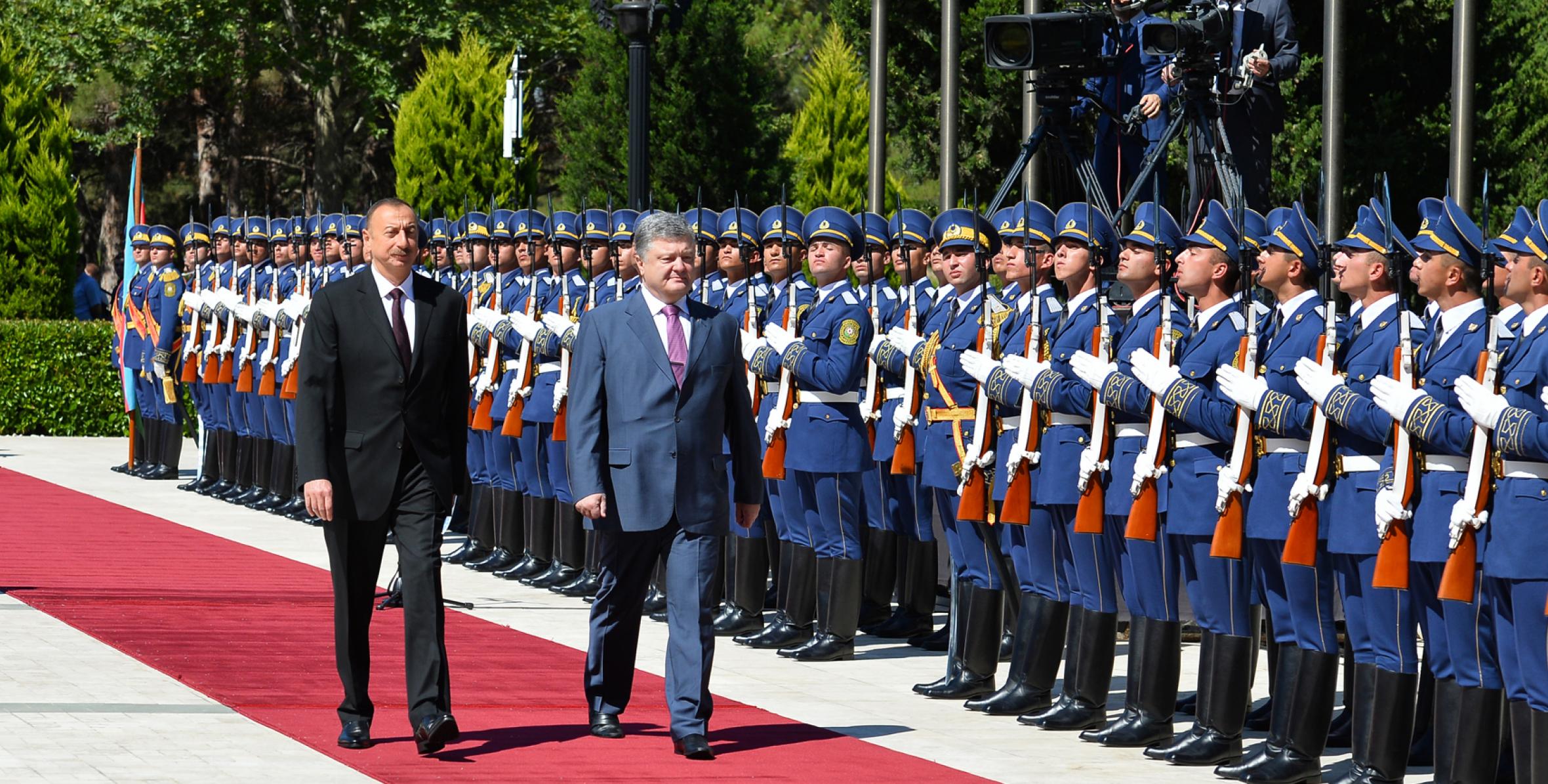 Ukrayna Prezidenti Petro Poroşenkonun rəsmi qarşılanma mərasimi olub