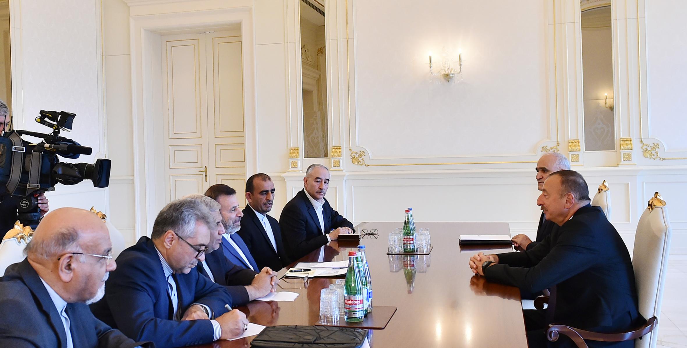 Ильхам Алиев принял делегацию во главе с министром связи и информационных технологий Ирана