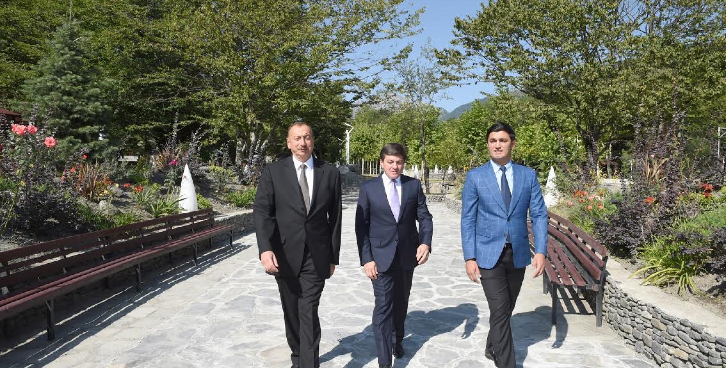 Ильхам Алиев принял участие в открытии после реконструкции Парково-бульварного комплекса «Габала»