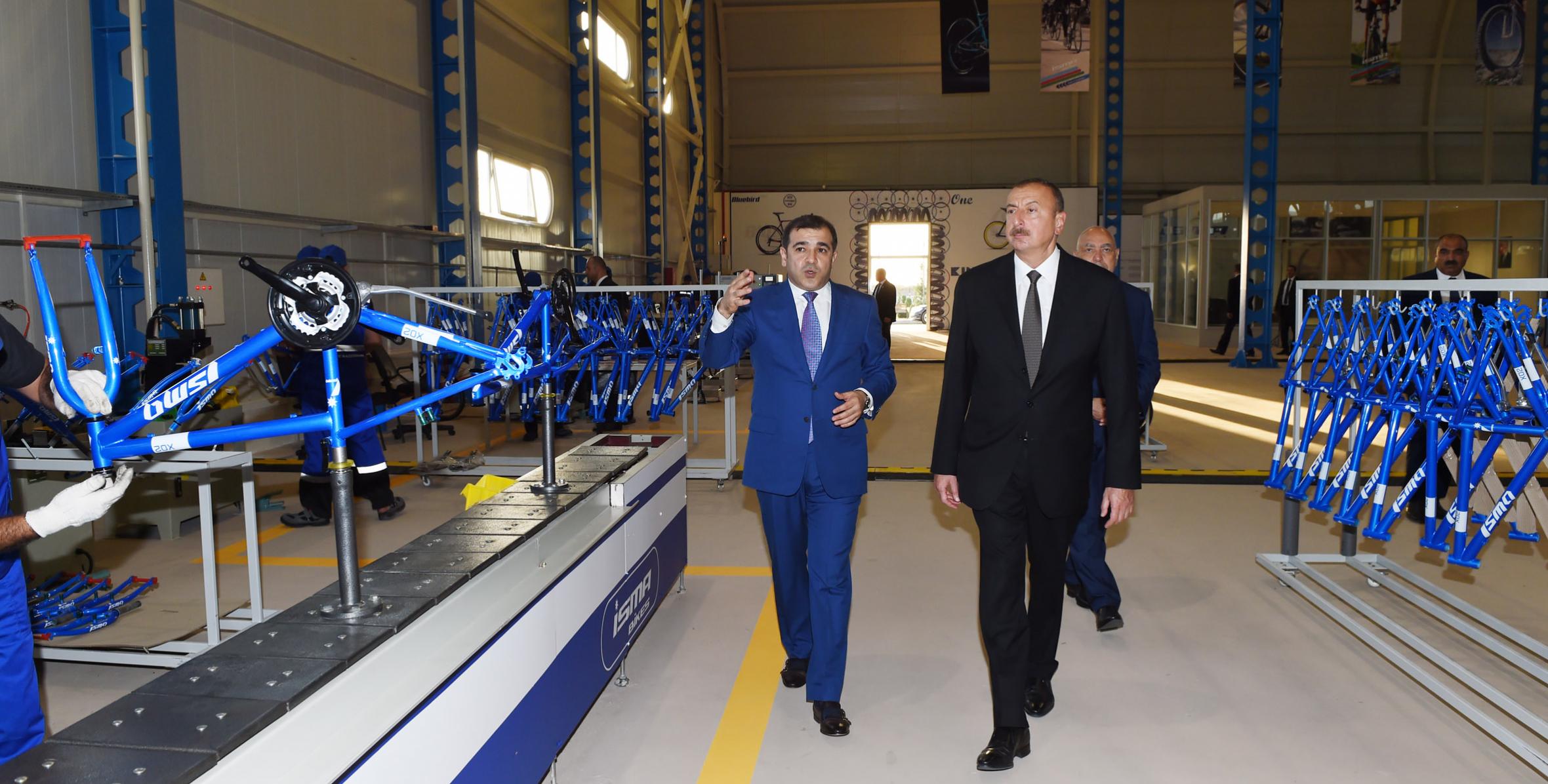 İlham Əliyev İsmayıllıda velosiped istehsalı zavodunun açılışında iştirak edib