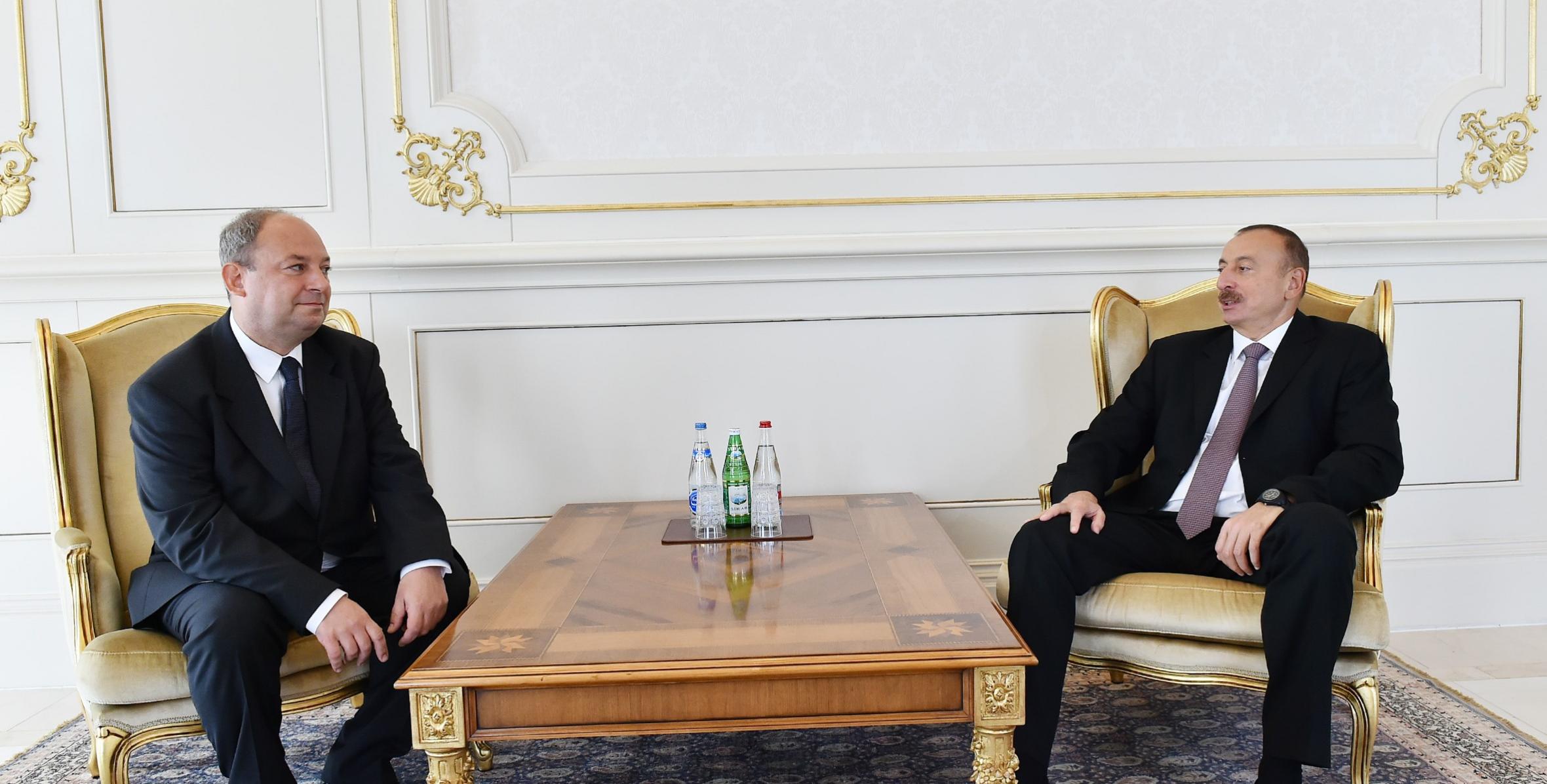 Ильхам Алиев принял верительные грамоты новоназначенного посла Бельгии в Азербайджане