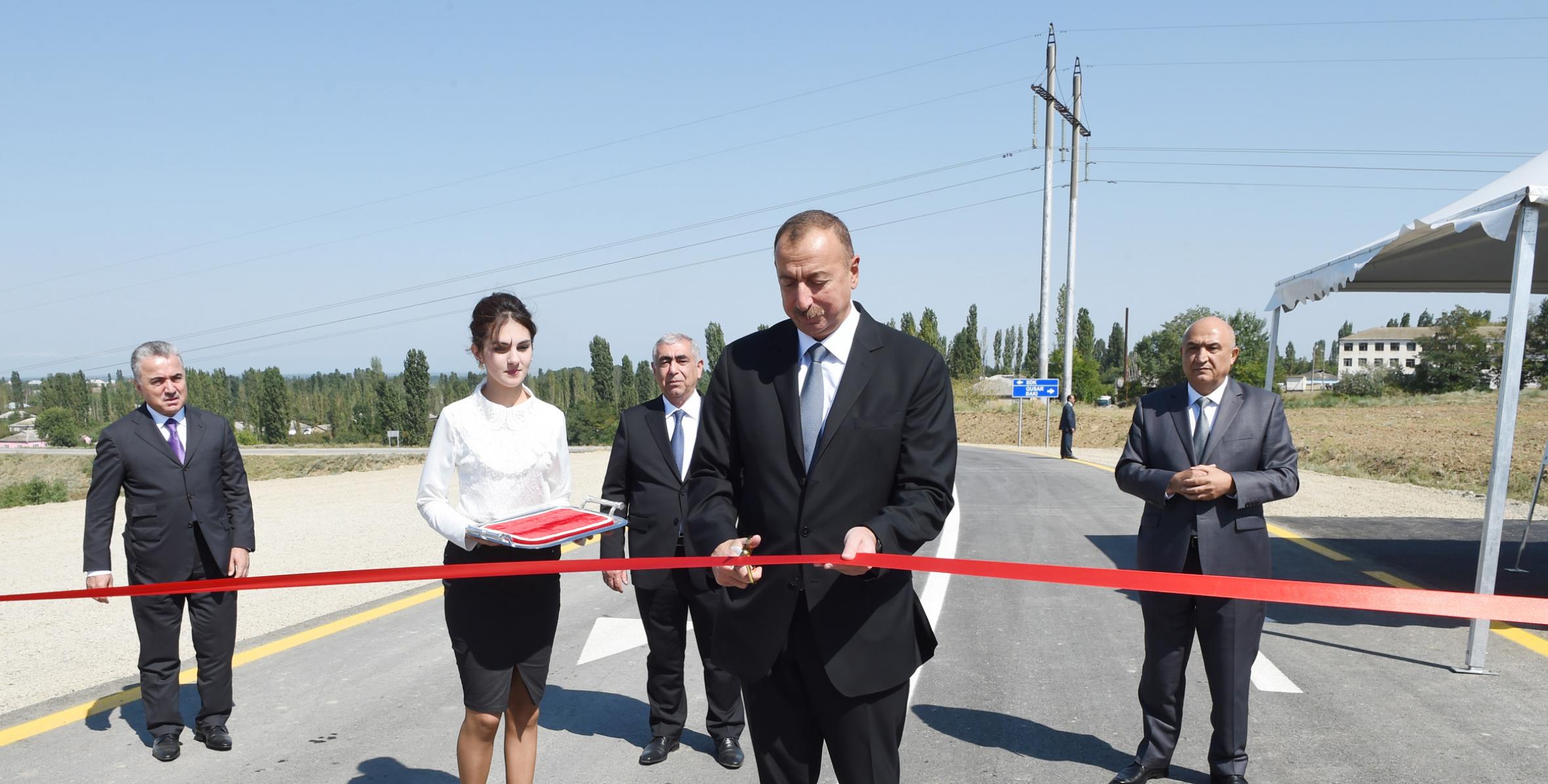 İlham Əliyev Qusar-İmamqulukənd-Quxuroba avtomobil yolunun açılışında iştirak edib