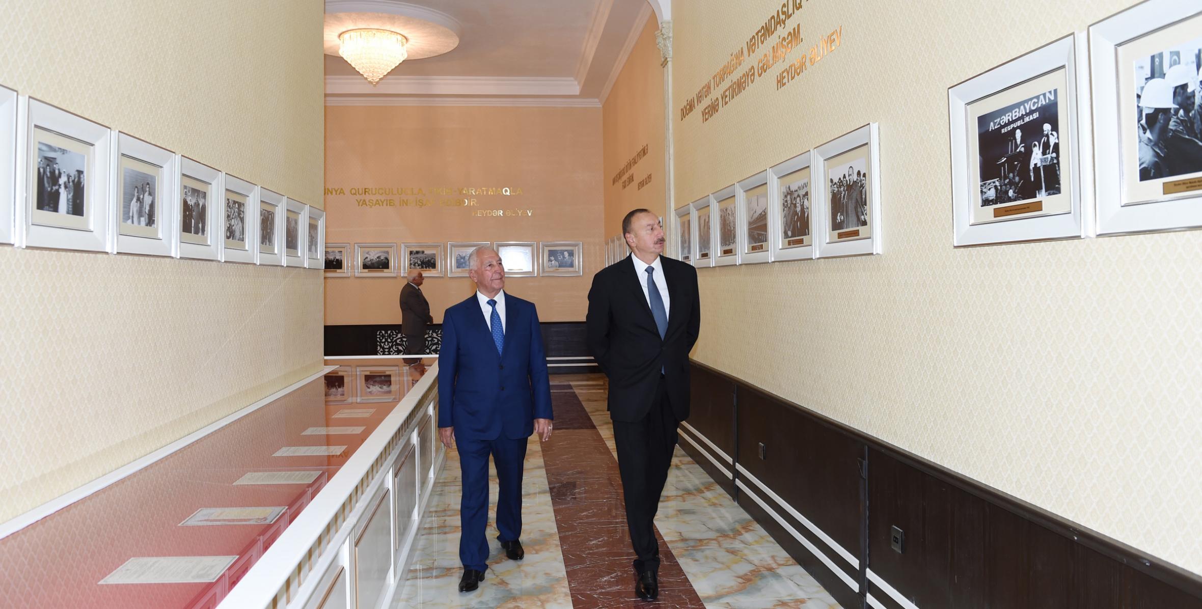 Ильхам Алиев в рамках поездки в Хачмазский район принял участие в открытии нового здания Центра Гейдара Алиева