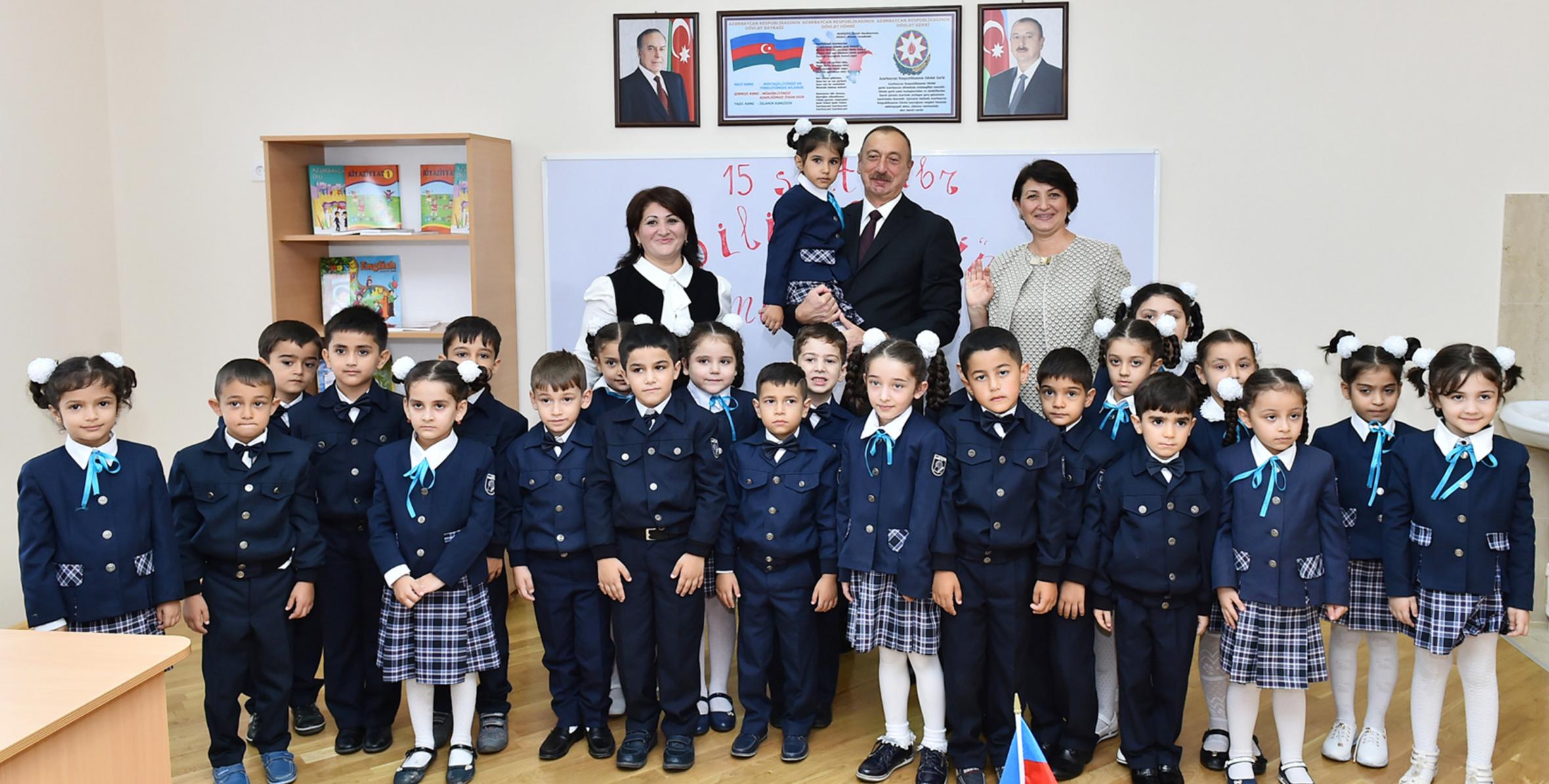 Ильхам Алиев принял участие в открытии нового здания средней школы номер 311 в Баку