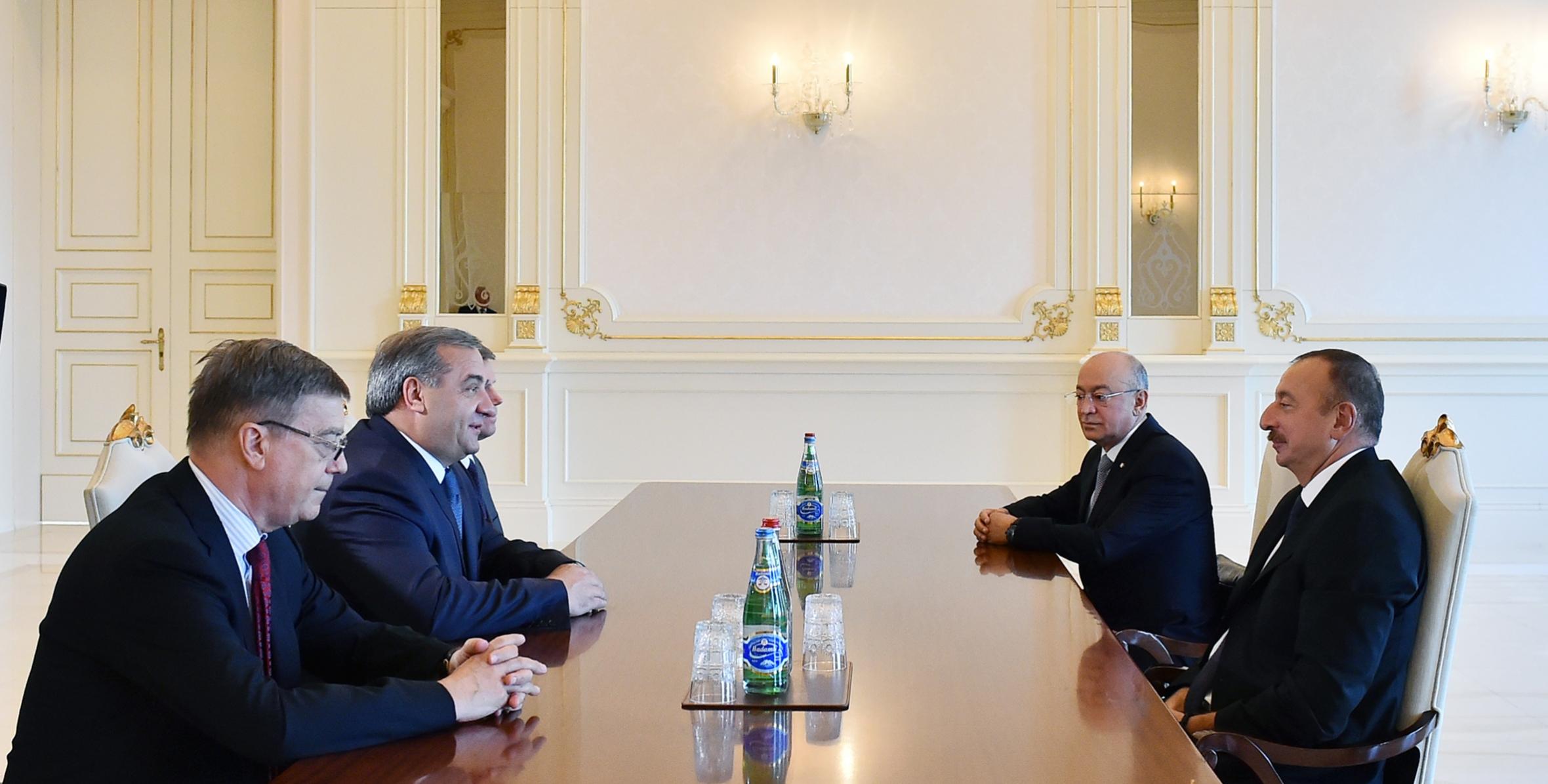 Ilham Aliyev received delegation led by Russian Emergencies Minister
