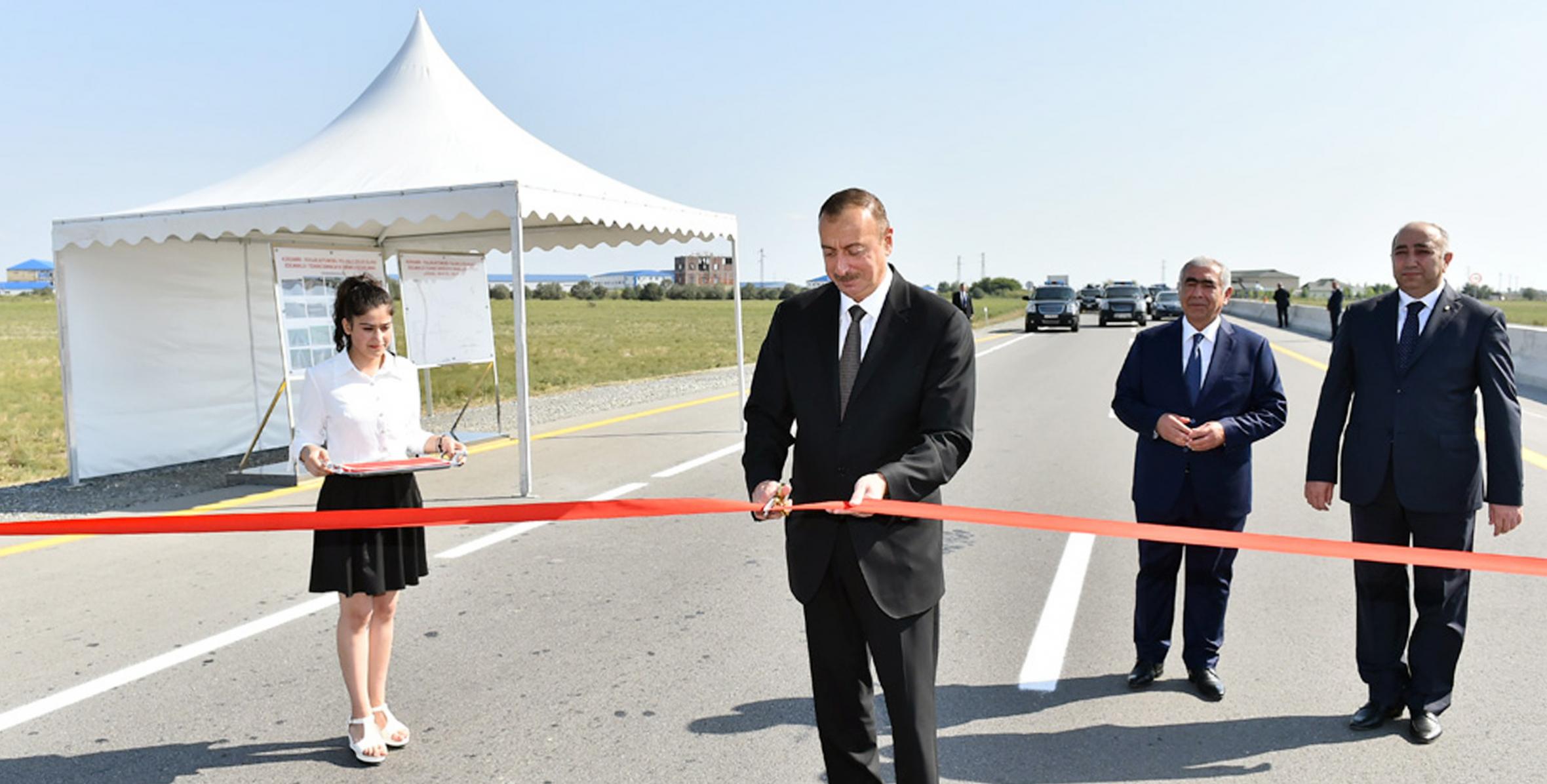 Ильхам Алиев принял участие в открытии после реконструкции автомобильной дороги Кюрдамир-Уджар-Евлах-Тертер