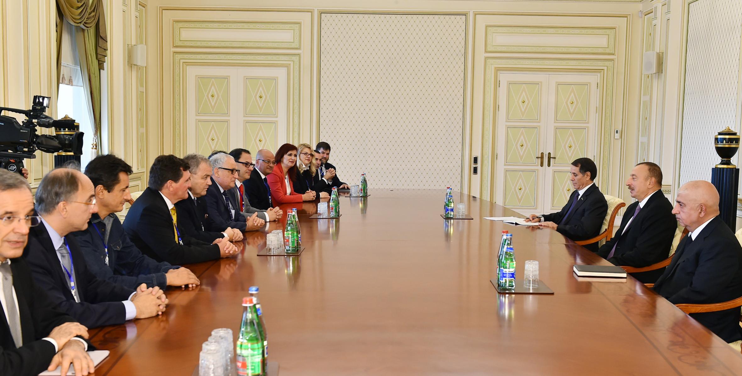 Ильхам Алиев принял делегацию миссии Европейской академии наблюдения за выборами