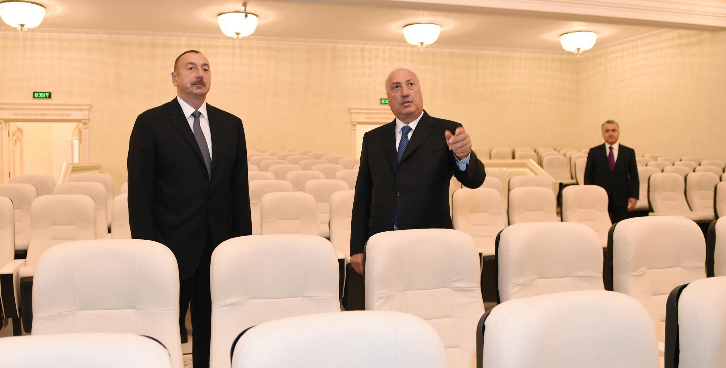 Ильхам Алиев ознакомился с условиями, созданными в здании Сумгайытского государственного драматического театра после капитального ремонта и реконструкции
