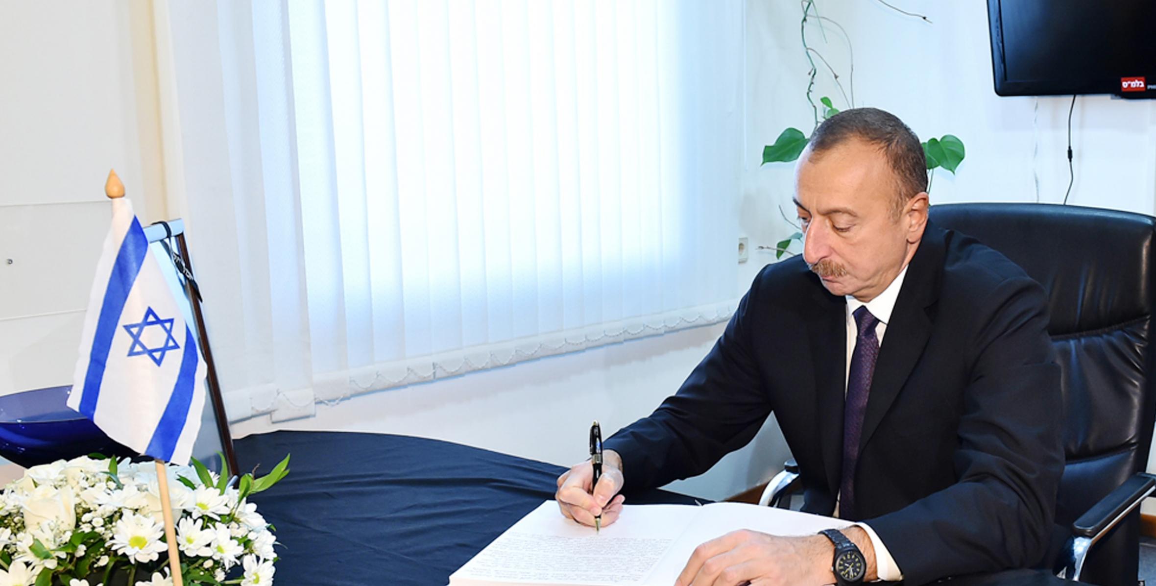 Ilham Aliyev visited Embassy of Israel, offered condolences over death of former President Shimon Peres