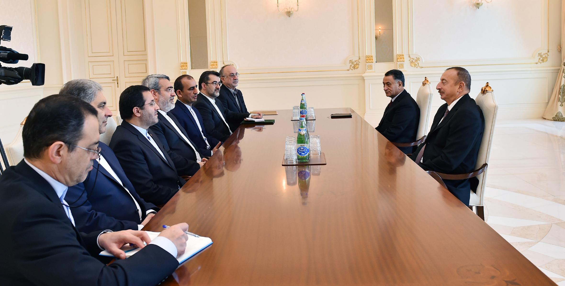 Ильхам Алиев принял делегацию во главе с министром внутренних дел Ирана