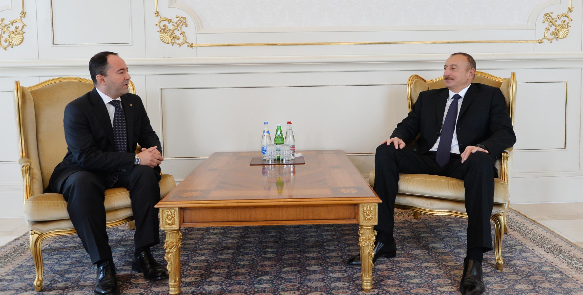 Ilham Aliyev received credentials of incoming Romanian Ambassador