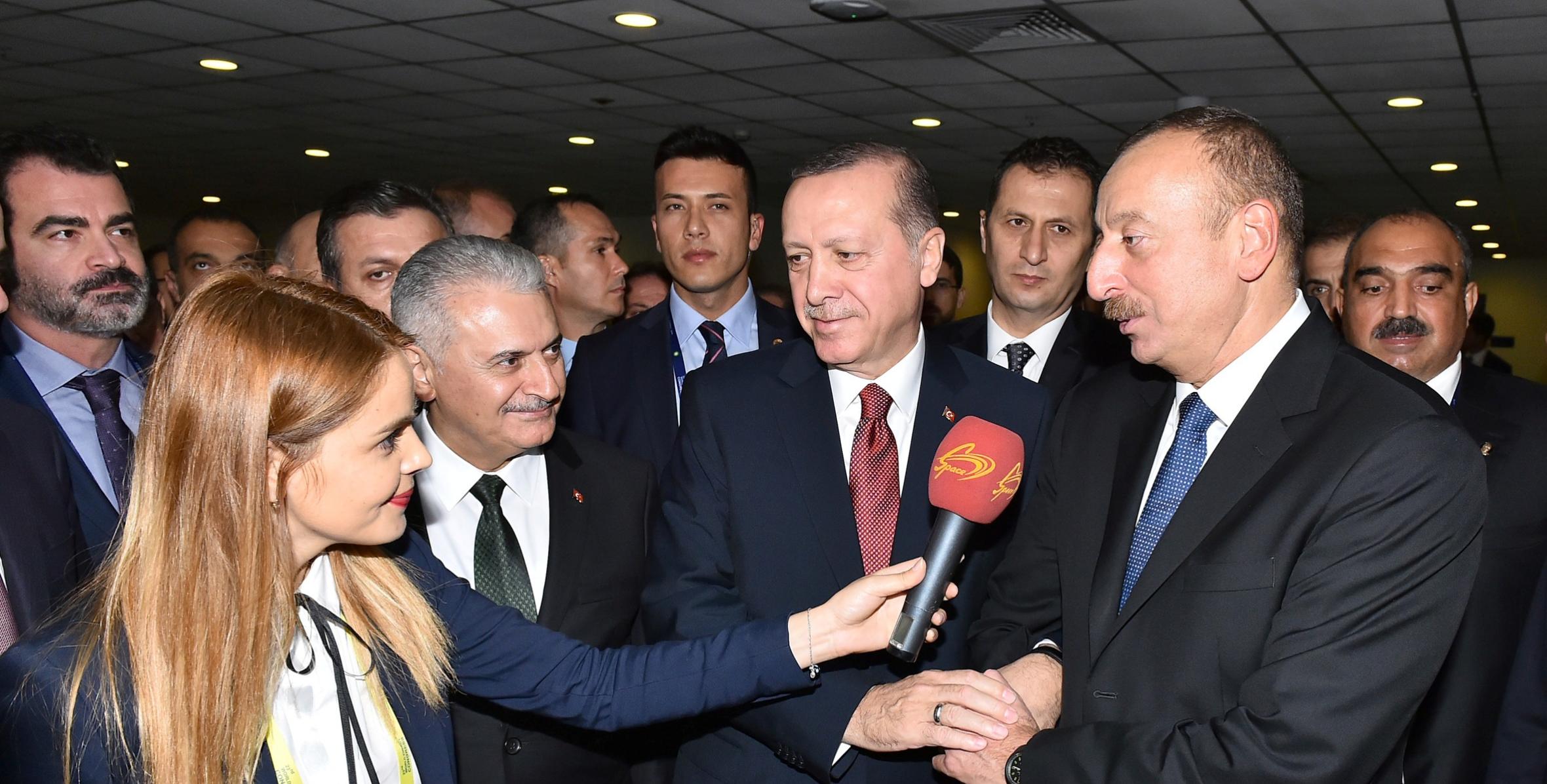 Azərbaycan və Türkiyə prezidentləri “Space” televiziyasının müxbirinin sualını cavablandırıblar