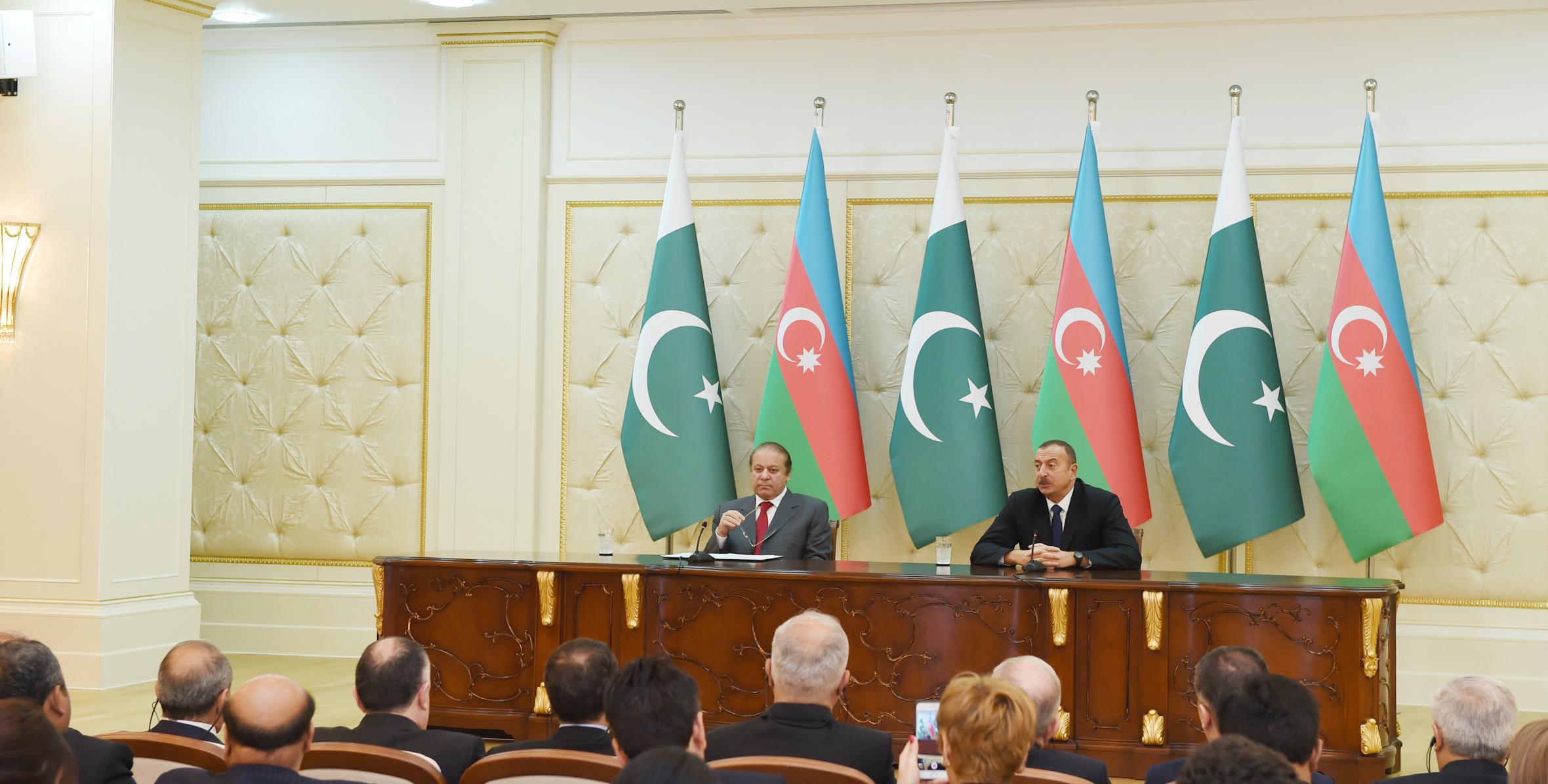 Ильхам Алиев и премьер-министр Мухаммад Наваз Шариф выступили с заявлениями для печати