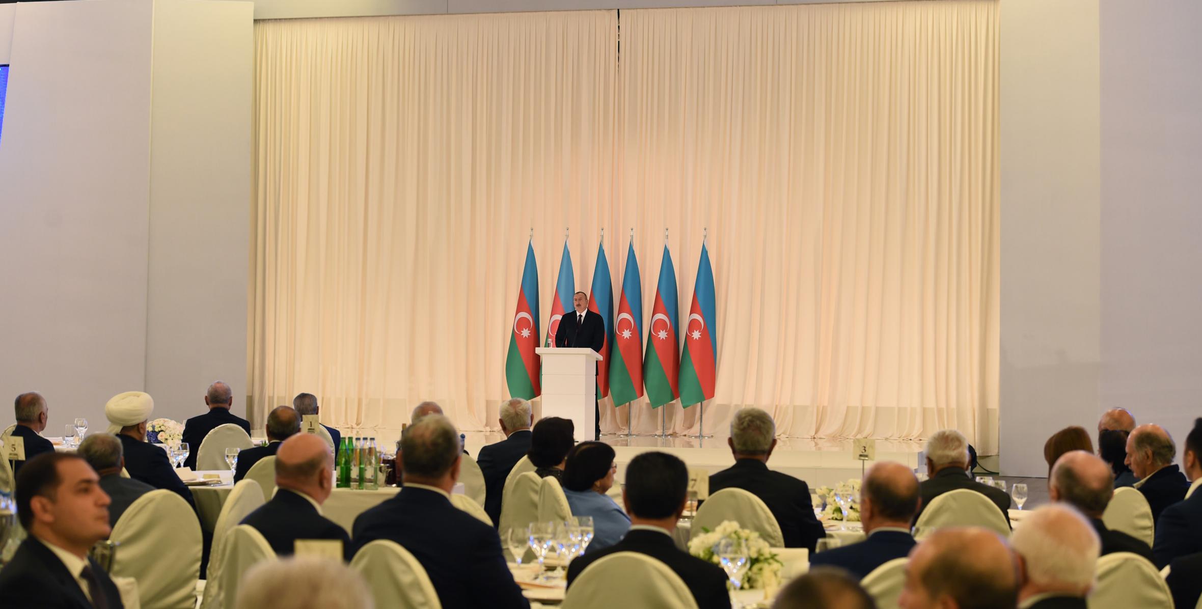 Ilham Aliyev attends reception to mark 25th anniversary of Azerbaijan`s independence
