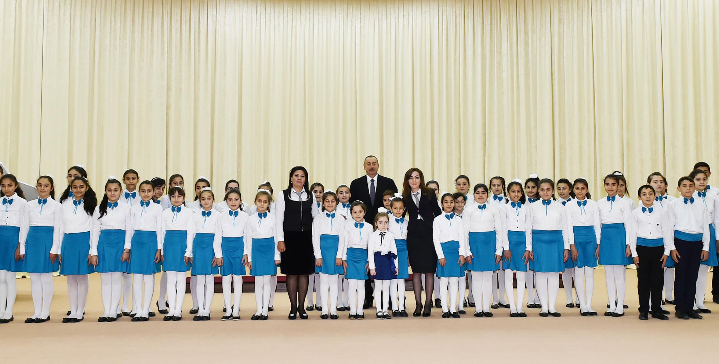 Ильхам Алиев принял участие в открытии Музыкального центра в городе Агстафа