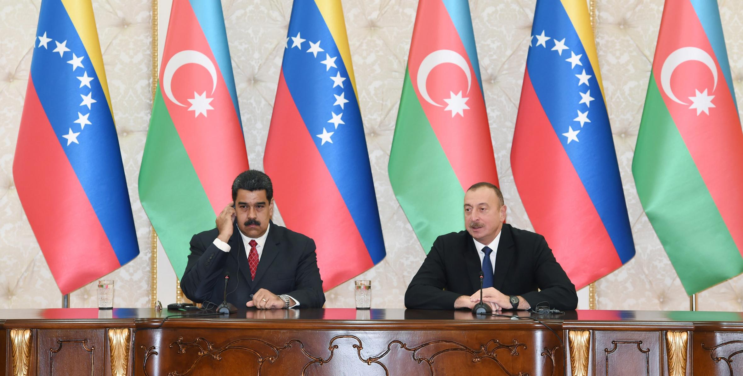 Ильхам Алиев и Президент Николас Мадуро выступили с заявлениями для печати