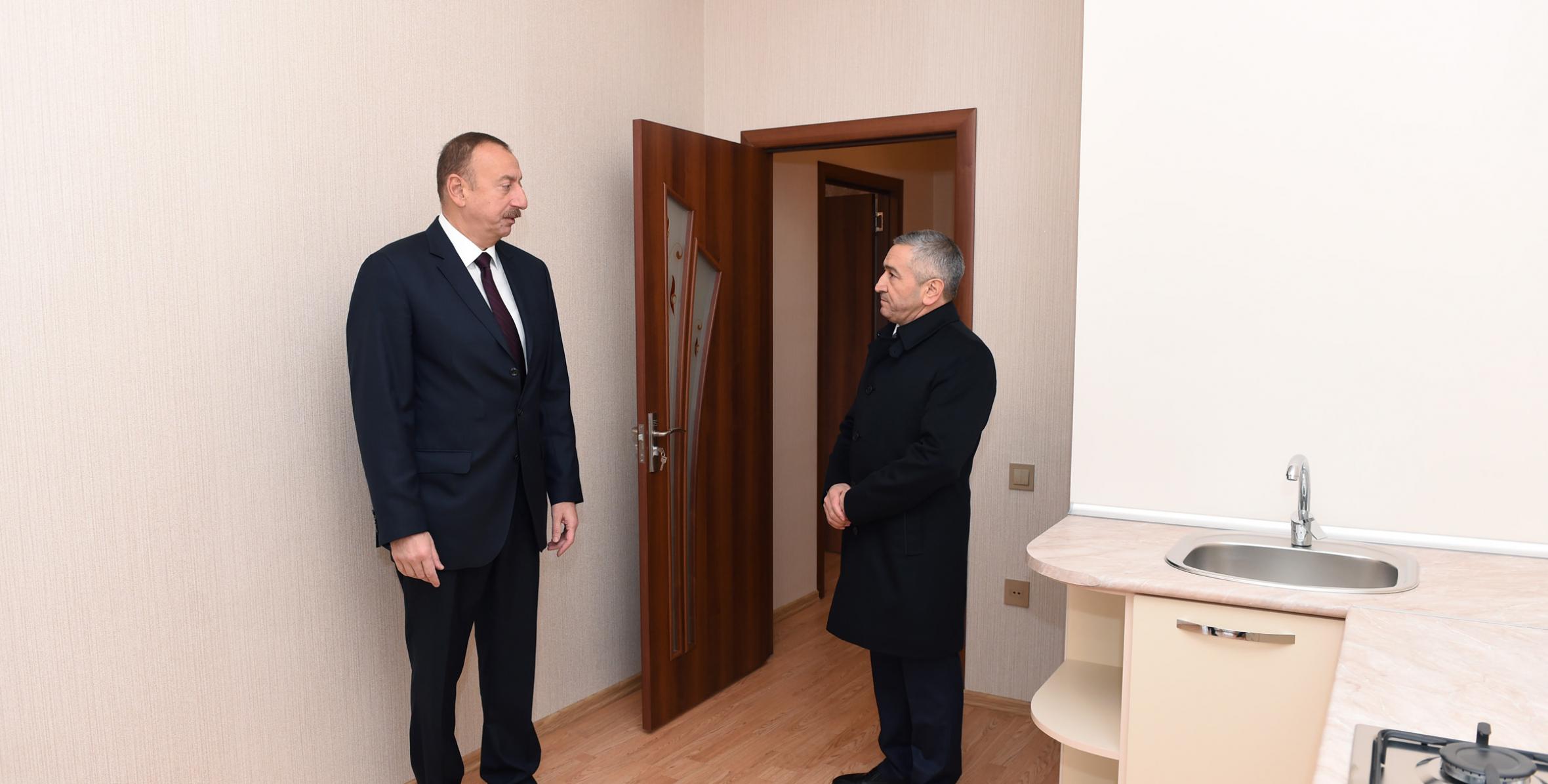 Ильхам Алиев принял участие в открытии нового жилого здания, построенного в Сабунчинском районе
