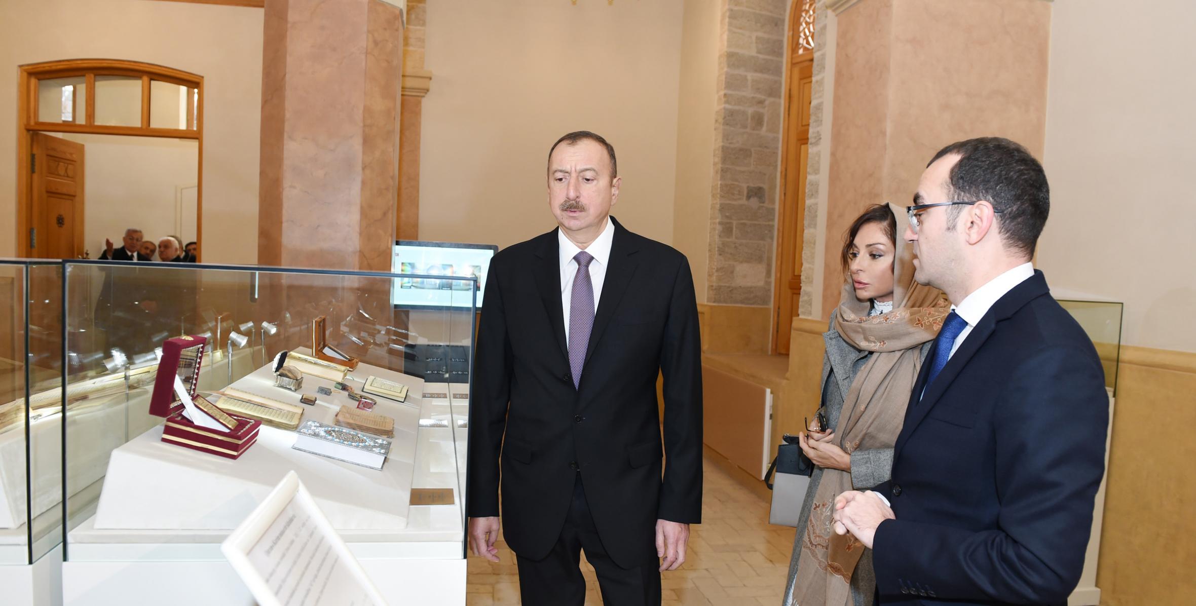 Ильхам Алиев ознакомился с условиями, созданными после реставрации в мечети «Бейляр» в Ичеришехер