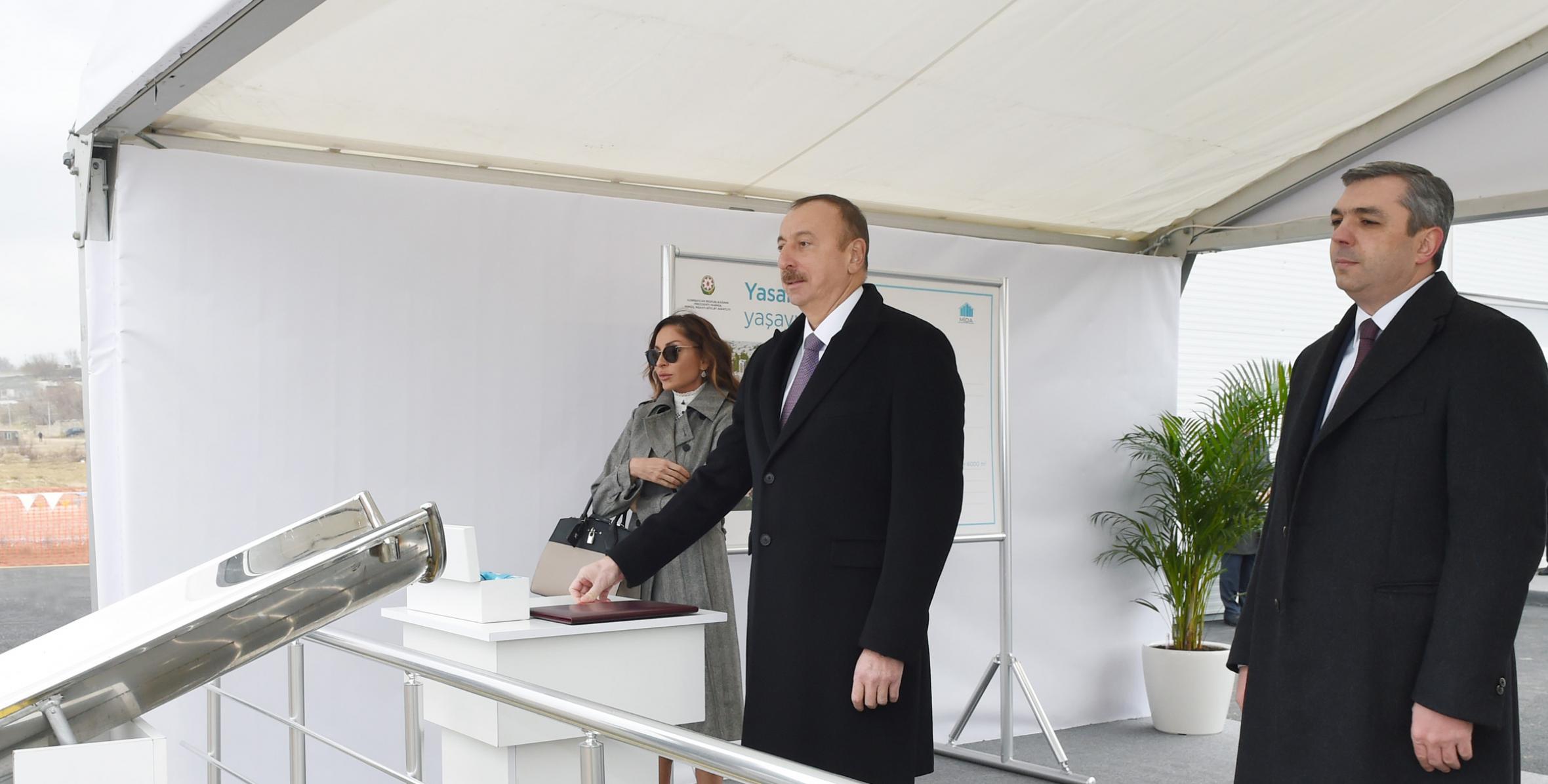 Ilham Aliyev laid foundation of first nine-storey building and school in Yasamal residential complex
