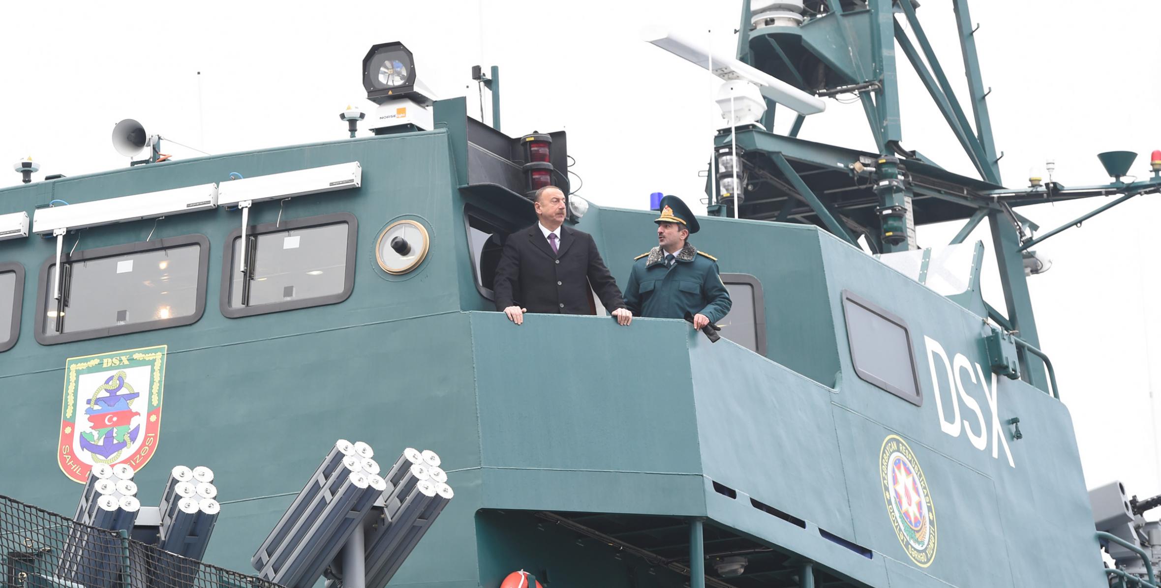 Ильхам Алиев ознакомился с сошедшим со стапелей кораблем «Туфан» Береговой охраны Государственной пограничной службы и новой специальной техникой
