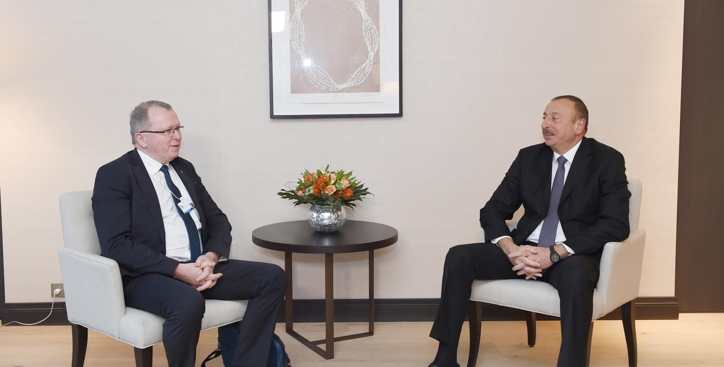 Ильхам Алиев встретился в Давосе с главным исполнительным директором компании Statoil Эльдаром Саетре