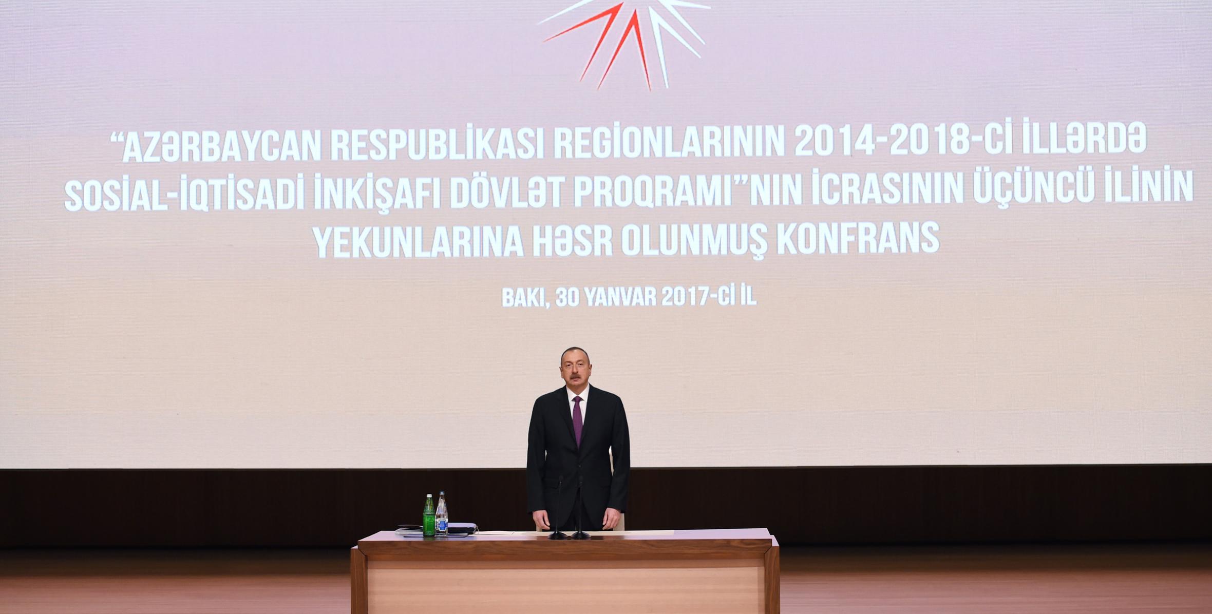 Ильхам Алиев принял участие в конференции, посвященной итогам третьего года реализации Государственной программы социально-экономического развития регионов в 2014-2018 годах