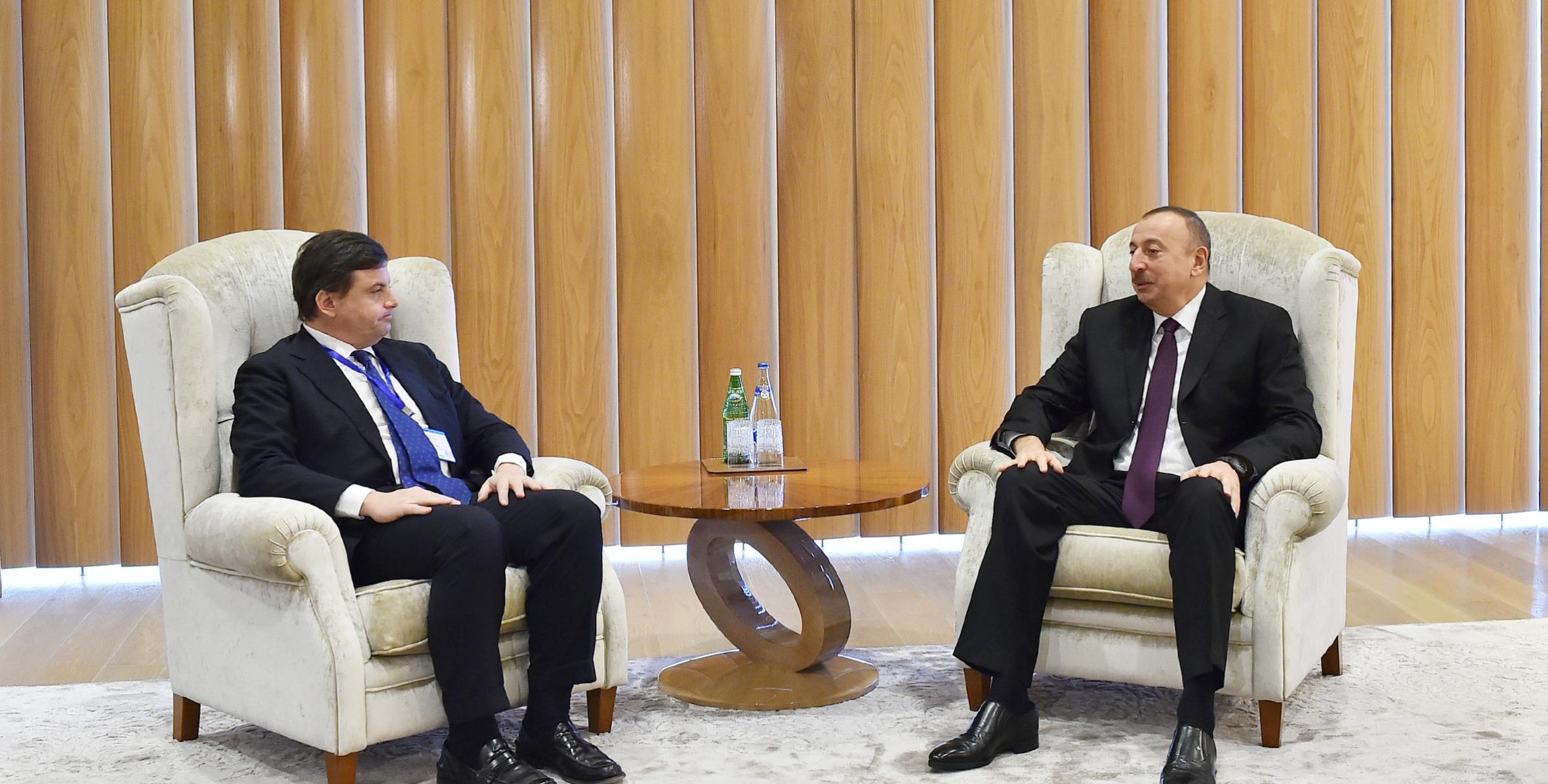 Ильхам Алиев встретился с министром экономического развития Италии