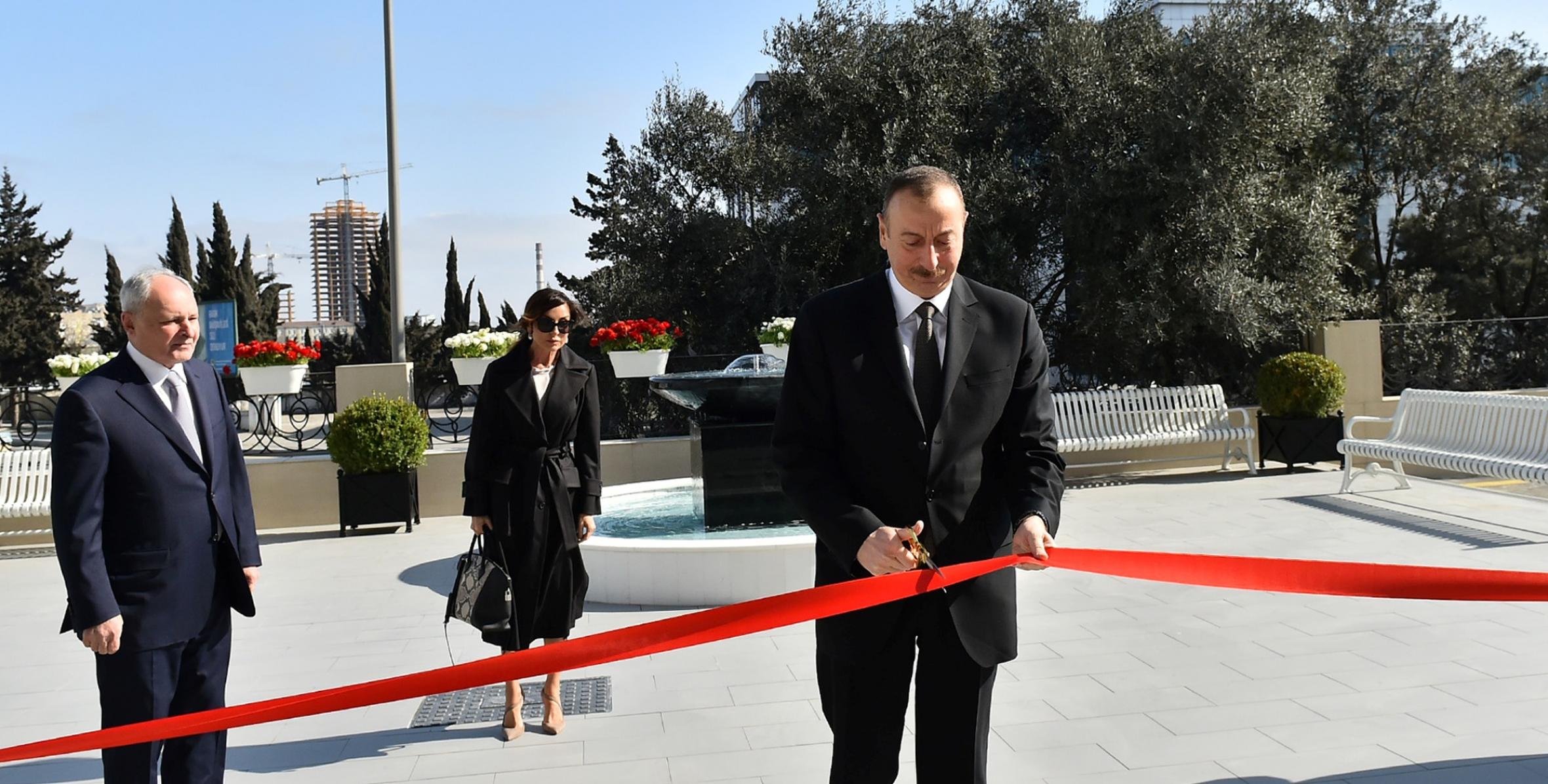 Ильхам Алиев принял участие в открытии «Центра сердца» в Баку