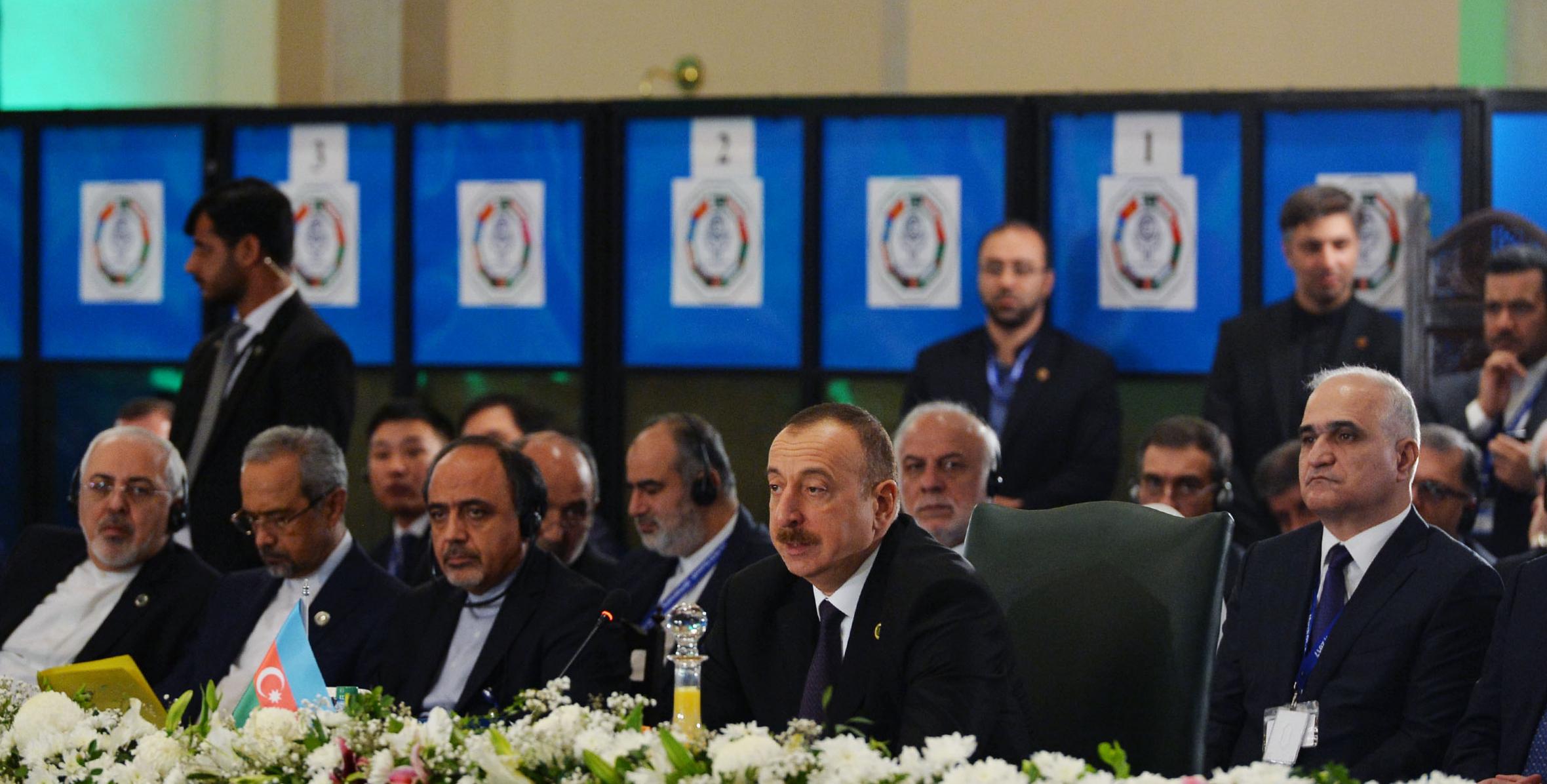 Речь Ильхама Алиева на 13-м Саммите Организации экономического сотрудничества в Исламабаде