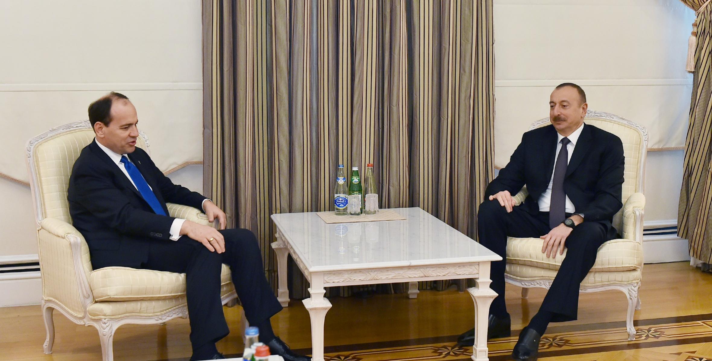 İlham Əliyev Albaniya Prezidenti Buyar Nişani ilə görüşüb