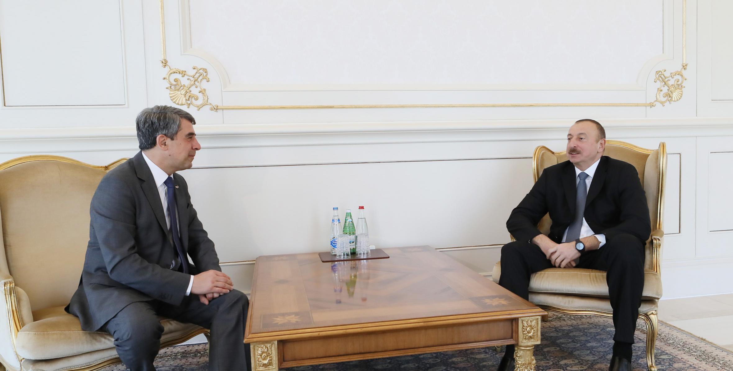 Ilham Aliyev received former Bulgarian President Rosen Plevneliyev