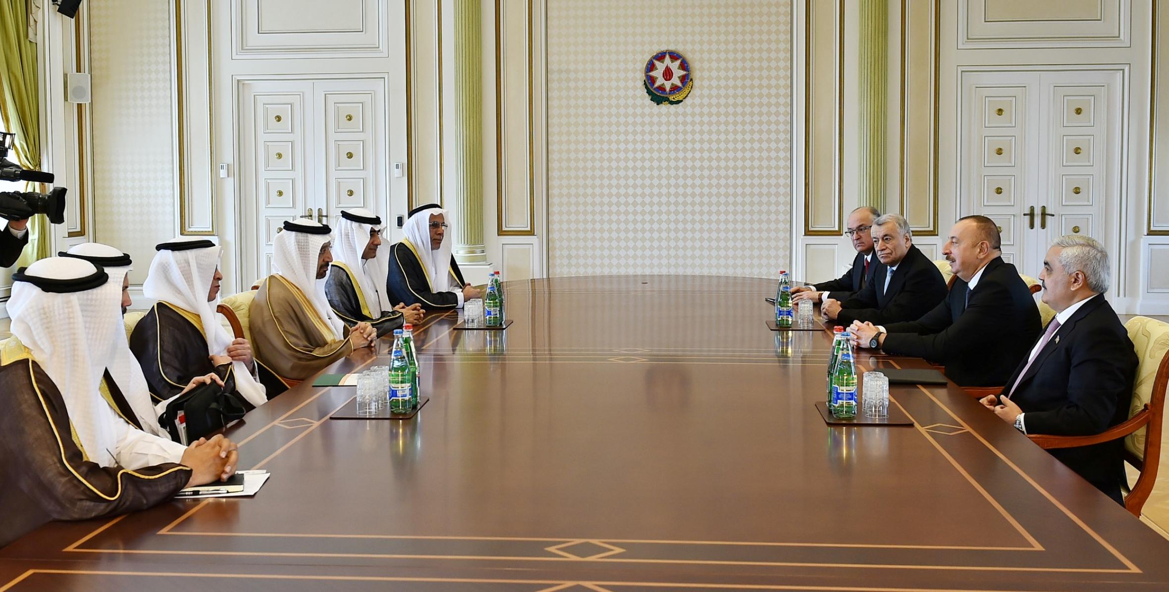 Ильхам Алиев принял делегацию во главе с министром энергетики, промышленности и природных ресурсов Саудовской Аравии