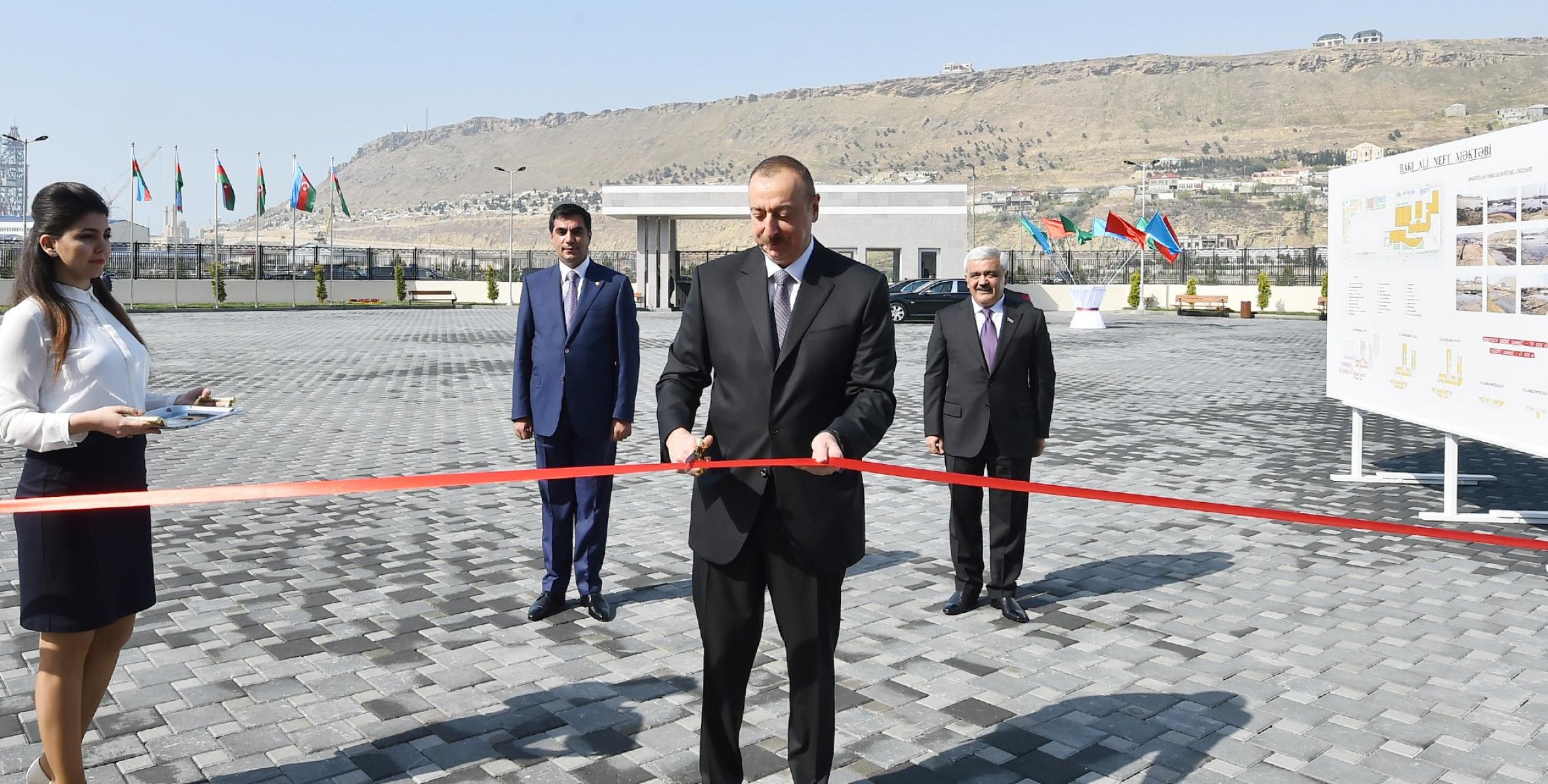 İlham Əliyev Bakı Ali Neft Məktəbinin yeni kampusunun açılışında iştirak edib