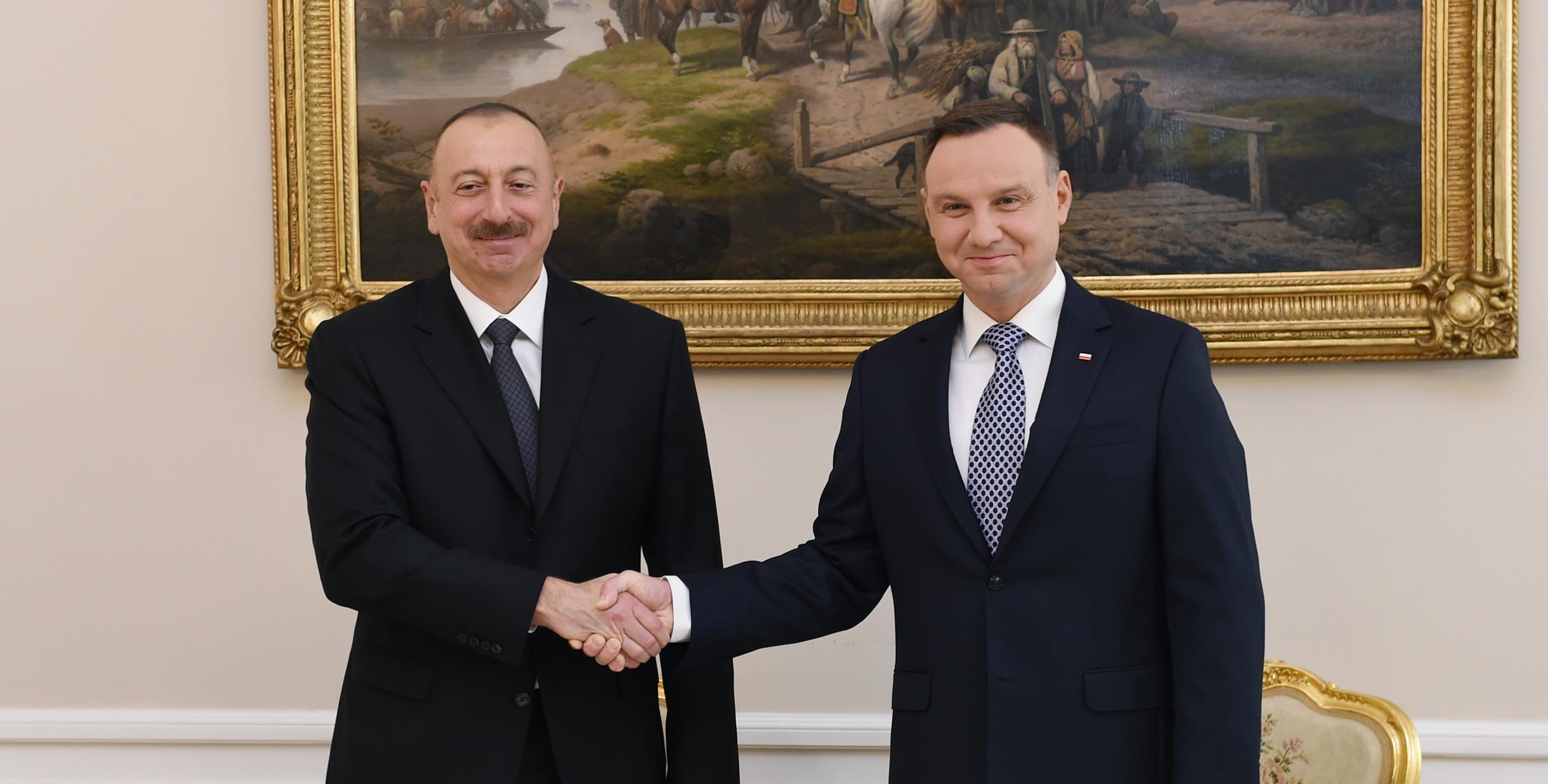 Состоялась встреча президентов Азербайджана и Польши один на один