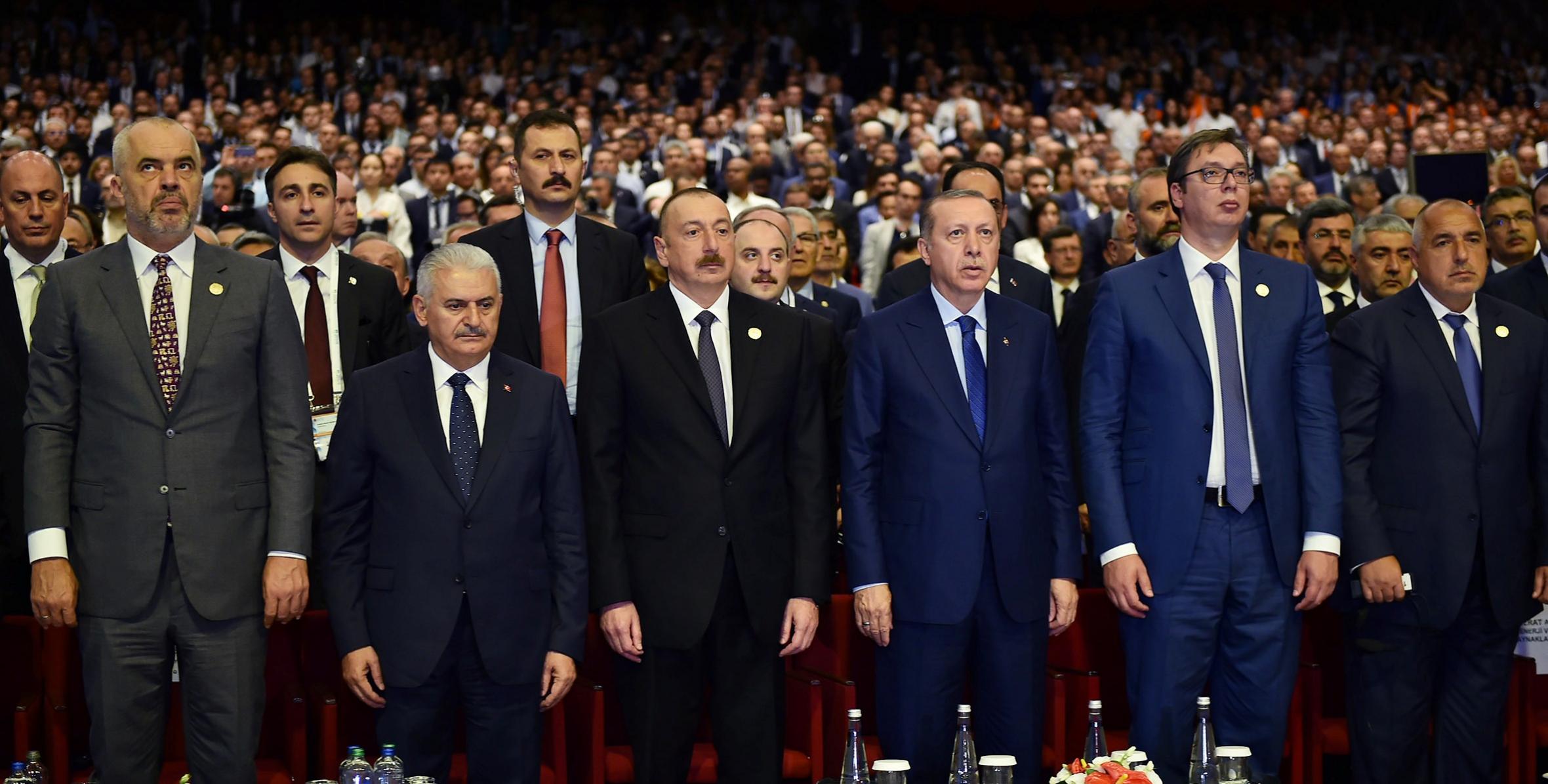 İlham Əliyev 22-ci Dünya Neft Konqresində prezidentlərin tədbirində iştirak edib