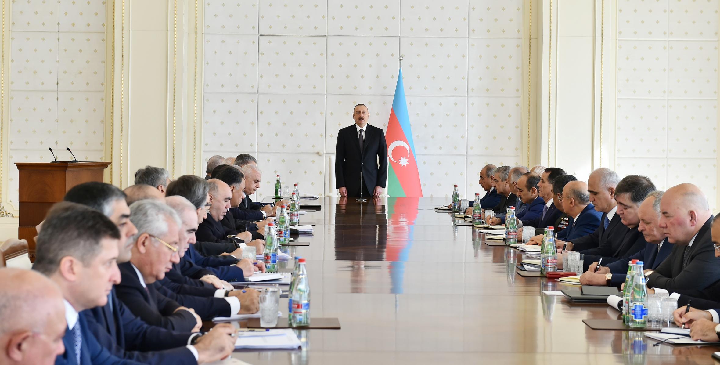 Вступительная речь Ильхама Алиева на заседании Кабинета Министров, посвященное итогам социально-экономического развития в первой половине 2017 года и предстоящим задачам