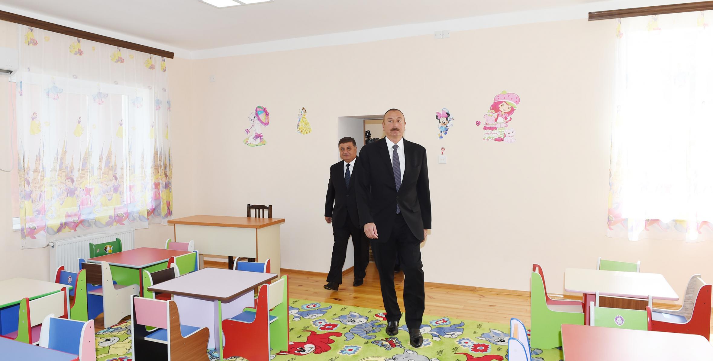 Ильхам Алиев принял участие в открытии после капитальной реконструкции яслей-детского сада номер 4 в Гейгеле