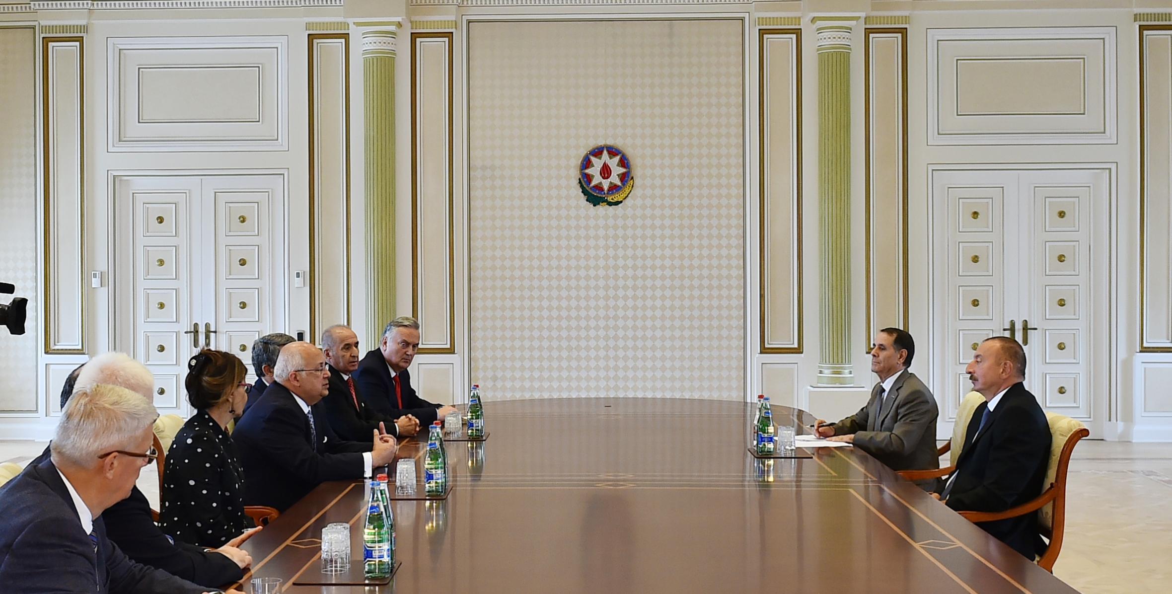 Ilham Aliyev received former heads of state and government attending Global Young Leaders Forum