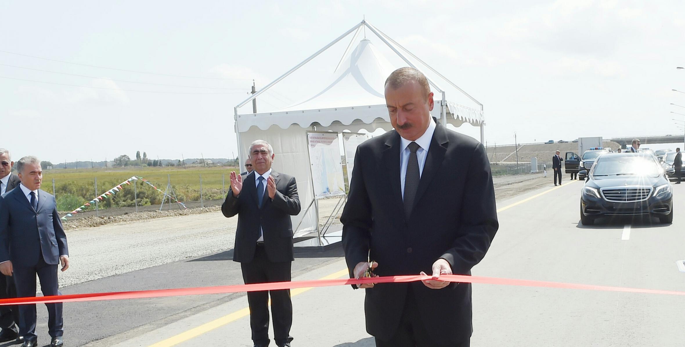 Ильхам Алиев принял участие в открытии автодороги Масаллы-Джалилабад