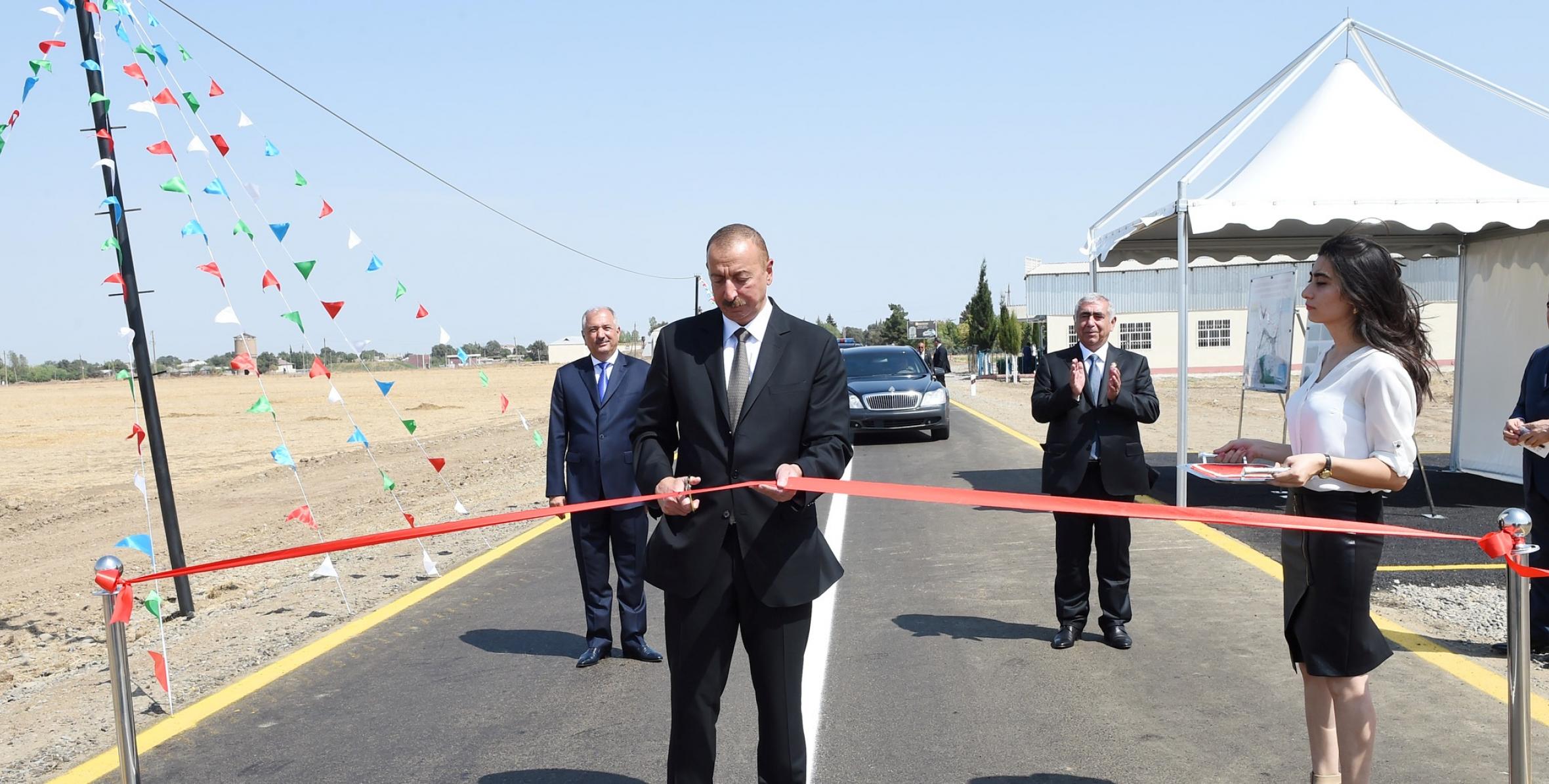 Ильхам Алиев принял участие в открытии капитально реконструированной автомобильной дороги Джалилабад - Астанлы- Джанган-Солтанкенд