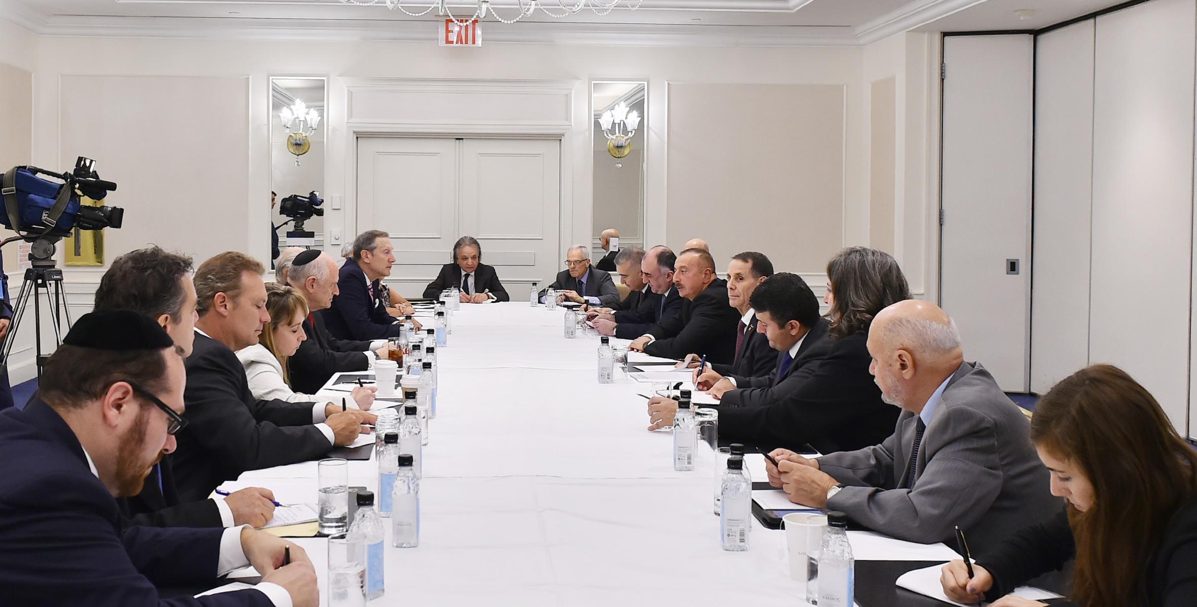 Ильхам Алиев встретился в Нью-Йорке с представителями еврейских организаций Америки