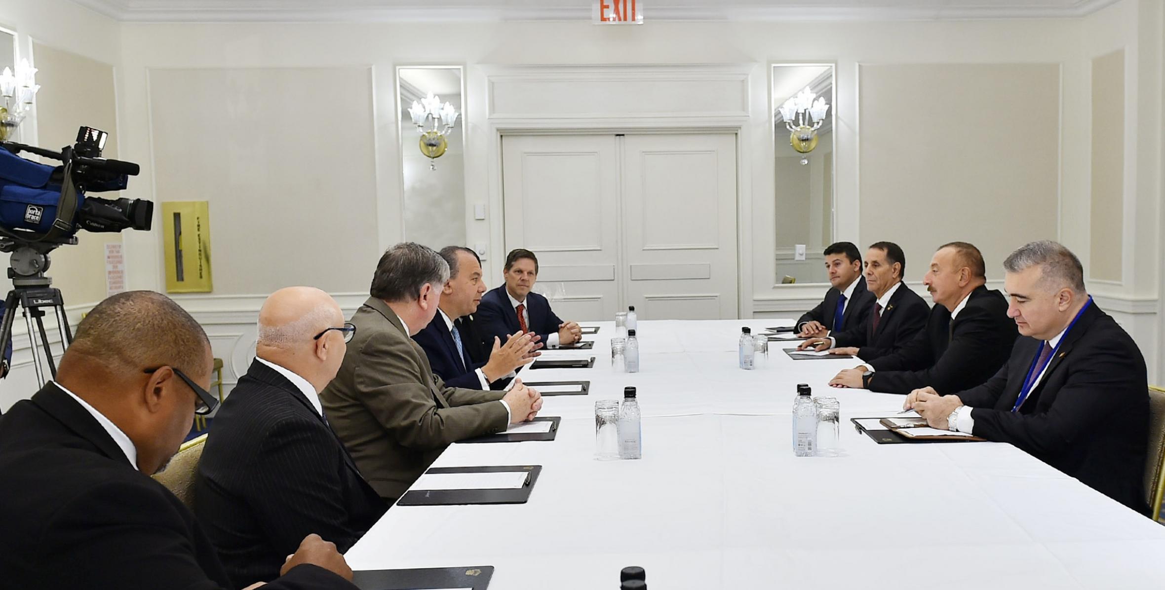 Ильхам Алиев встретился в Нью-Йорке с председателем Фонда этнического взаимопонимания США