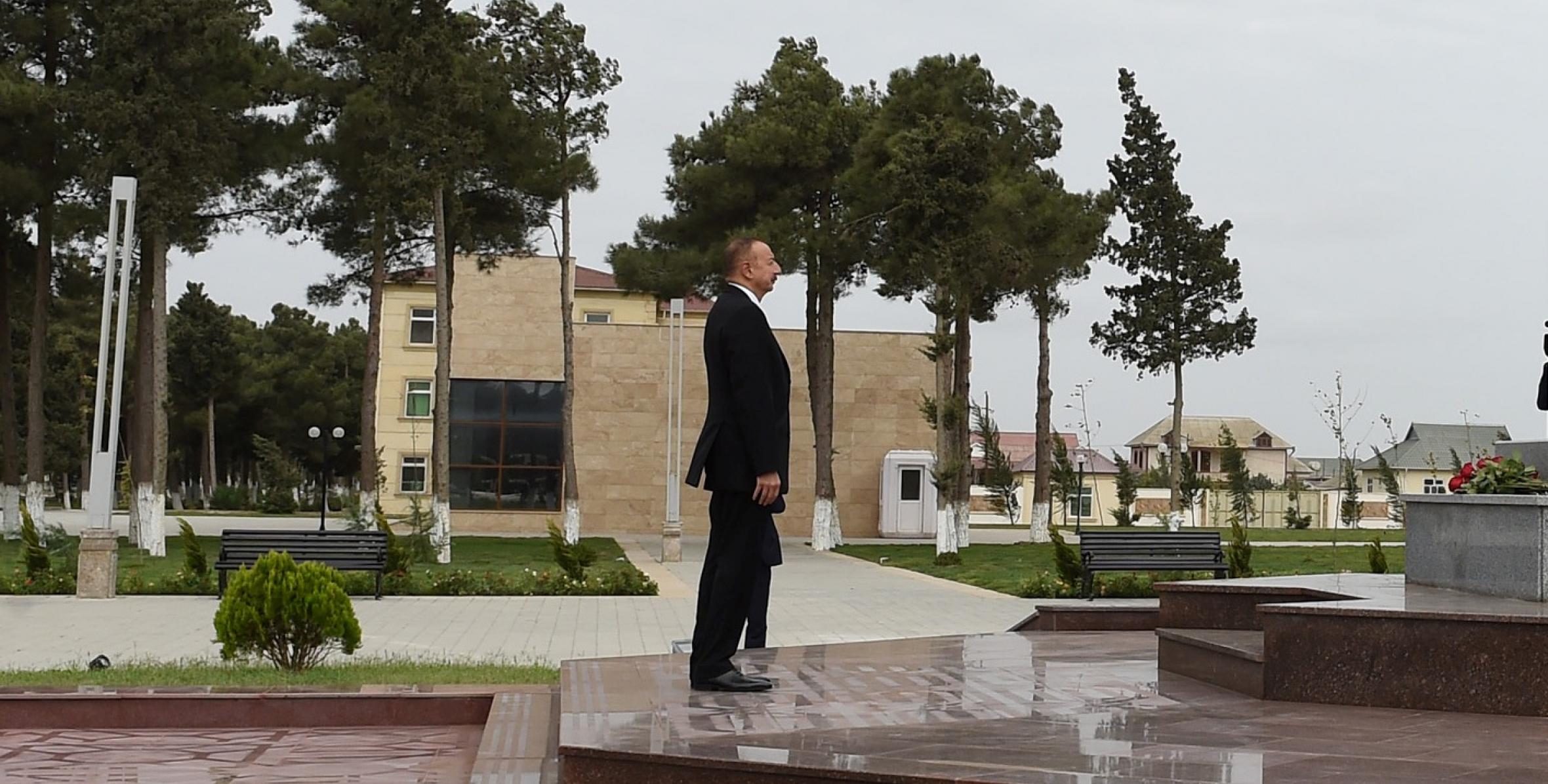 Ильхам Алиев прибыл в Нефтчалинский район