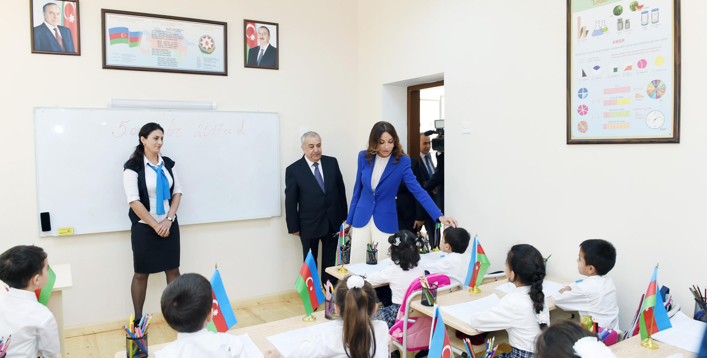 Первый вице-президент Мехрибан Алиева ознакомилась в Рамана с условиями, созданными в новом здании средней школы села Ханлыг Губадлинского района
