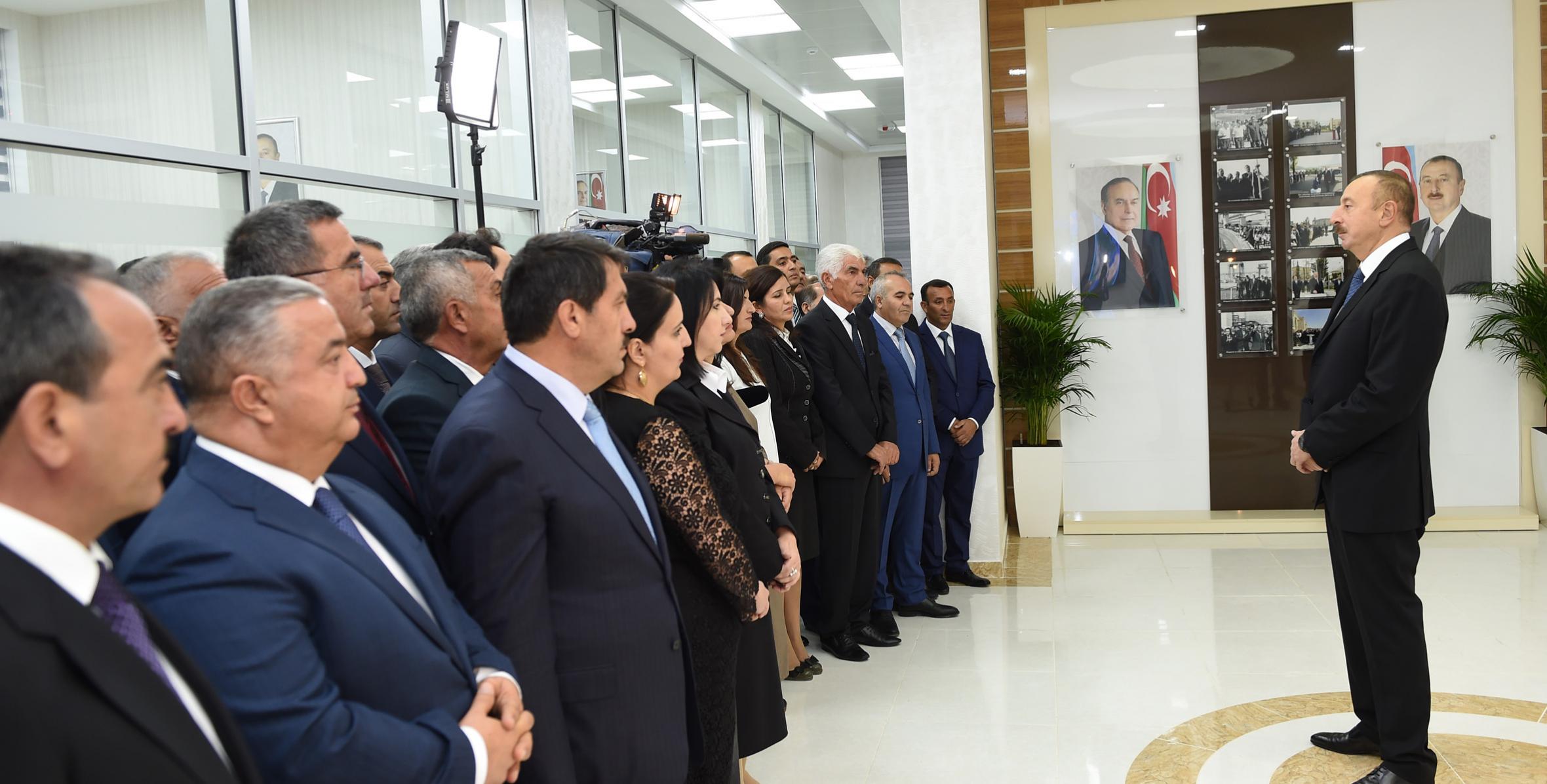 Речь Ильхама Алиева на встрече с представителями общественности Гобустанcгого района