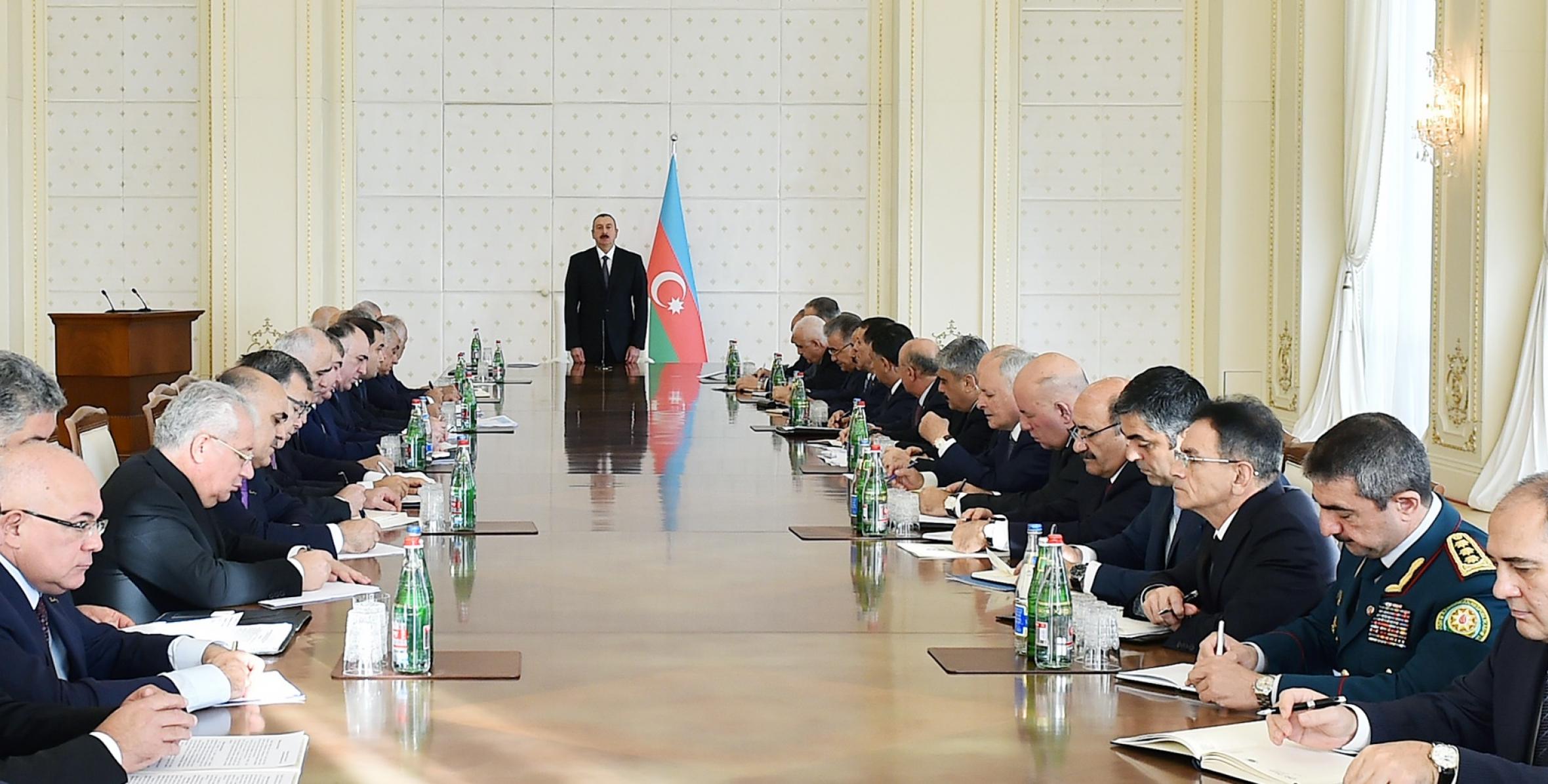 Вступительная речь Ильхама Алиева на заседании Кабинета Министров, посвященное итогам социально-экономического развития девяти месяцев 2017 года и предстоящим задачам