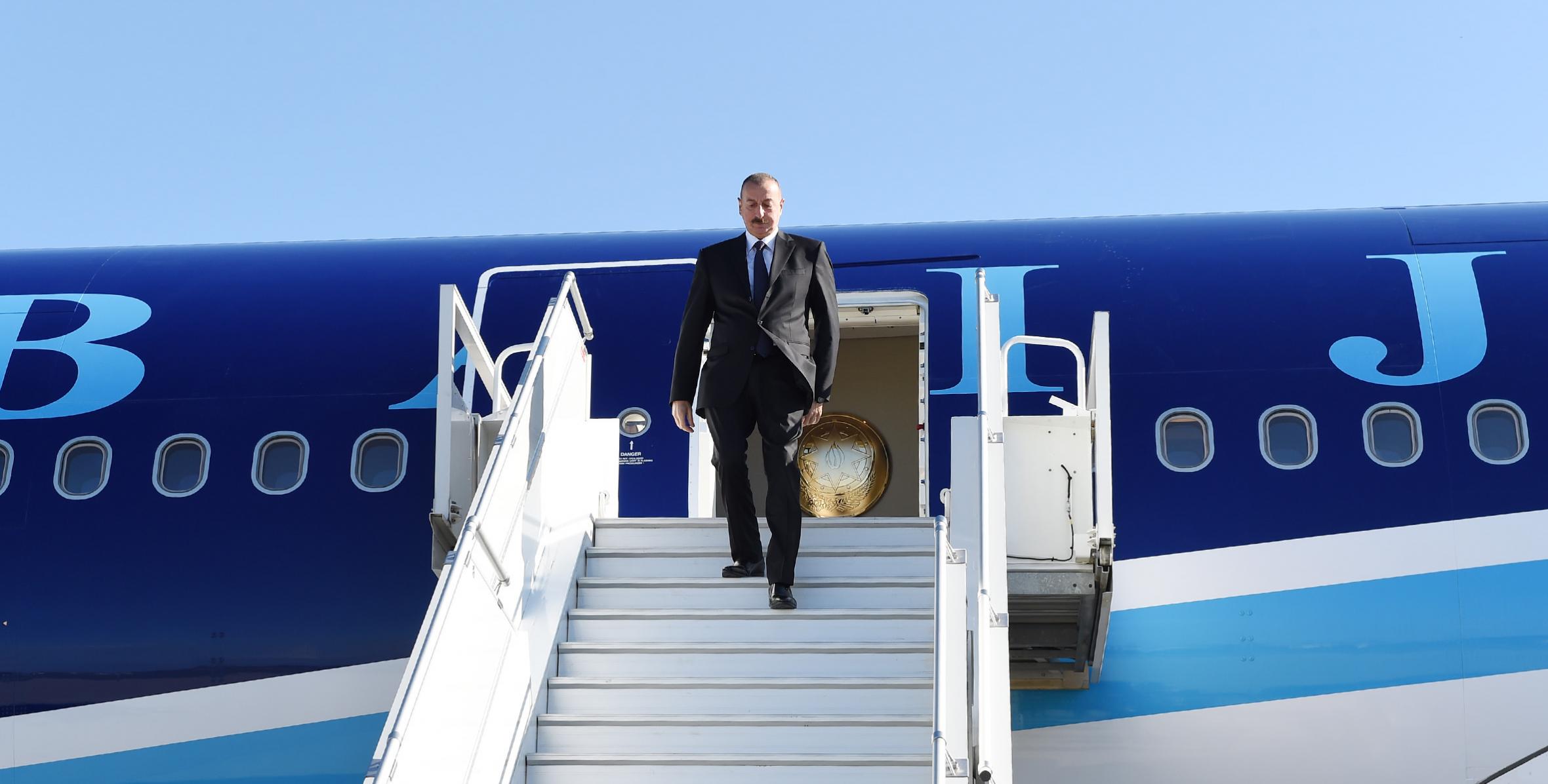 Ilham Aliyev arrived in Sochi for visit