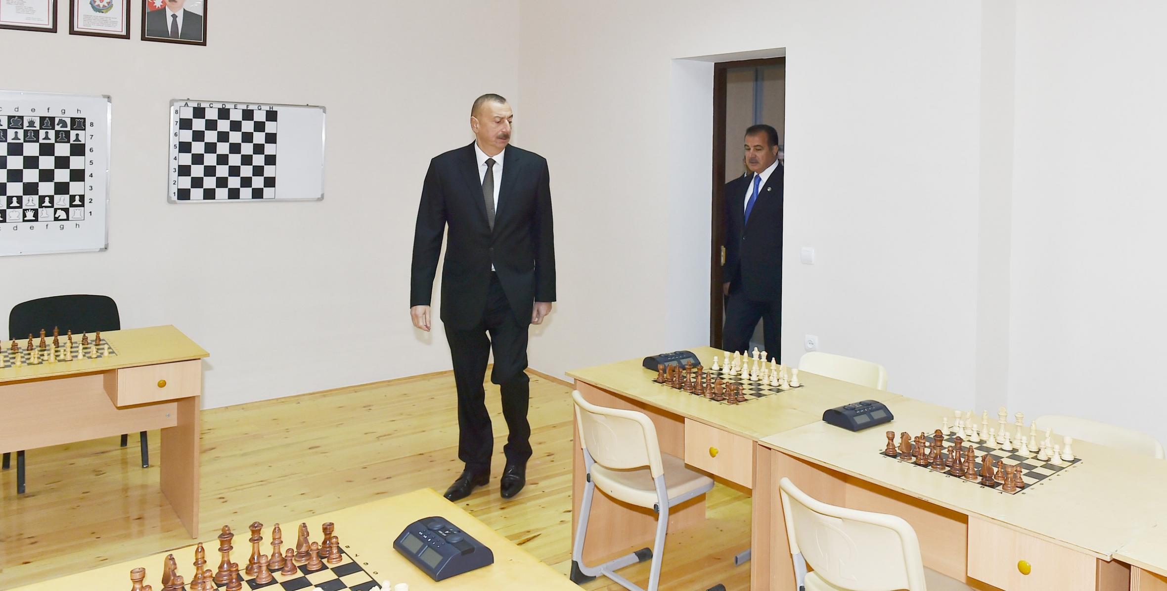 Ilham Aliyev viewed secondary school No 1 in Ganja after major overhaul