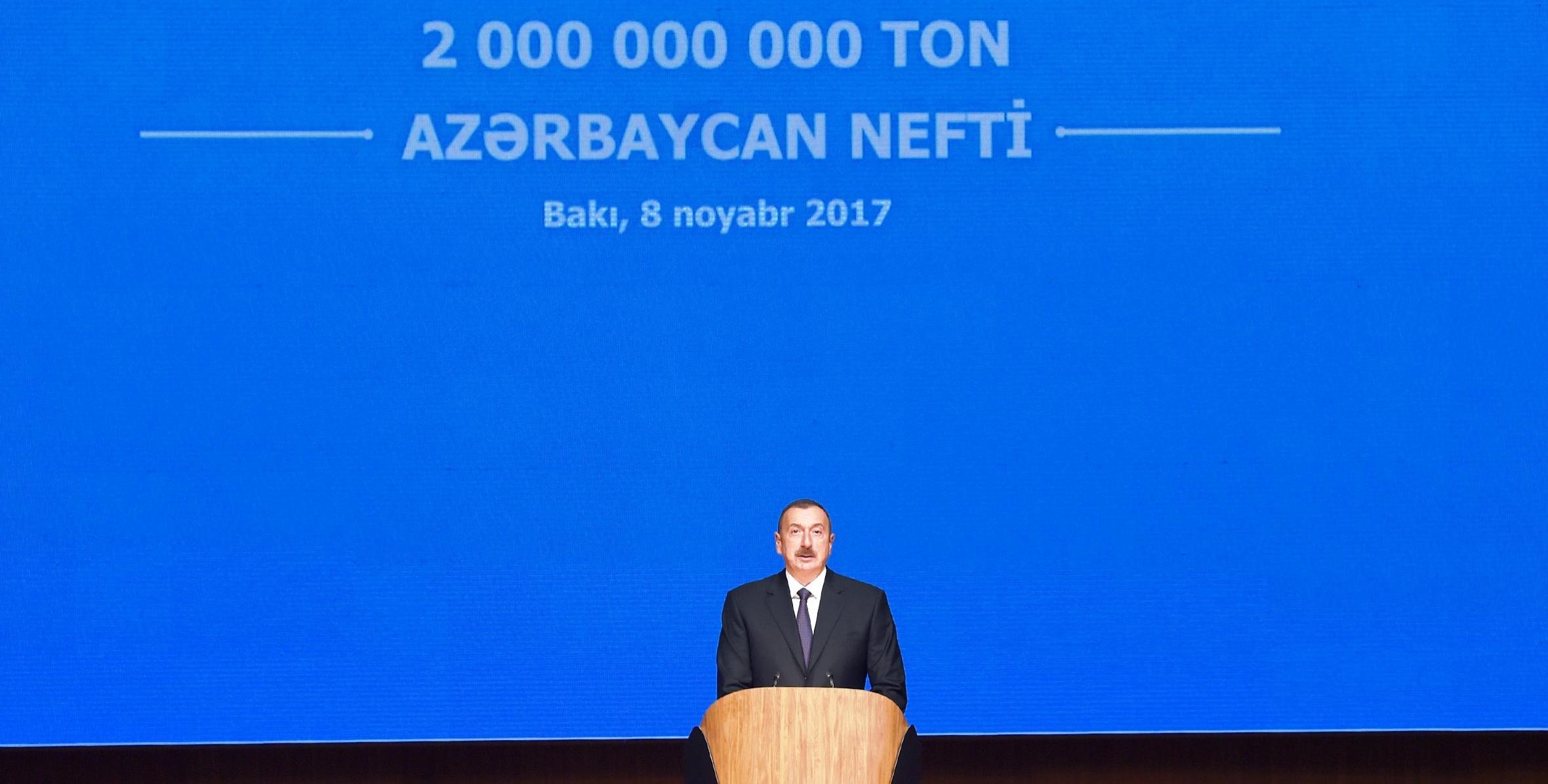 Речь Ильхама Алиева на церемонии по случаю добычи в Азербайджане двух миллиардов тонн нефти